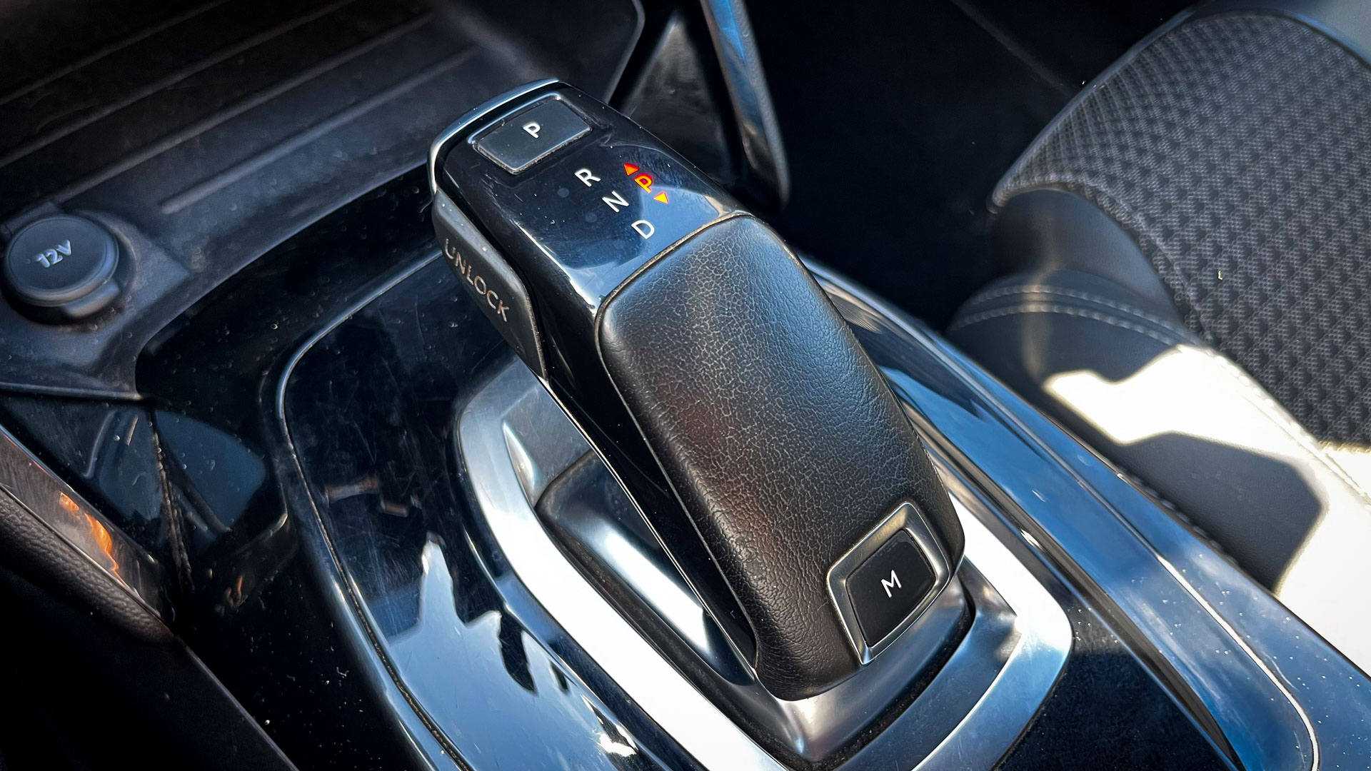 Peugeot 2008 — foto 17 de 21