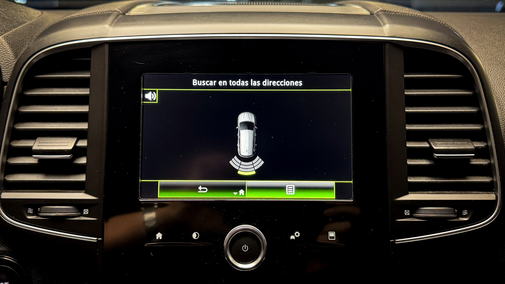 Renault Koleos — foto 16 de 26