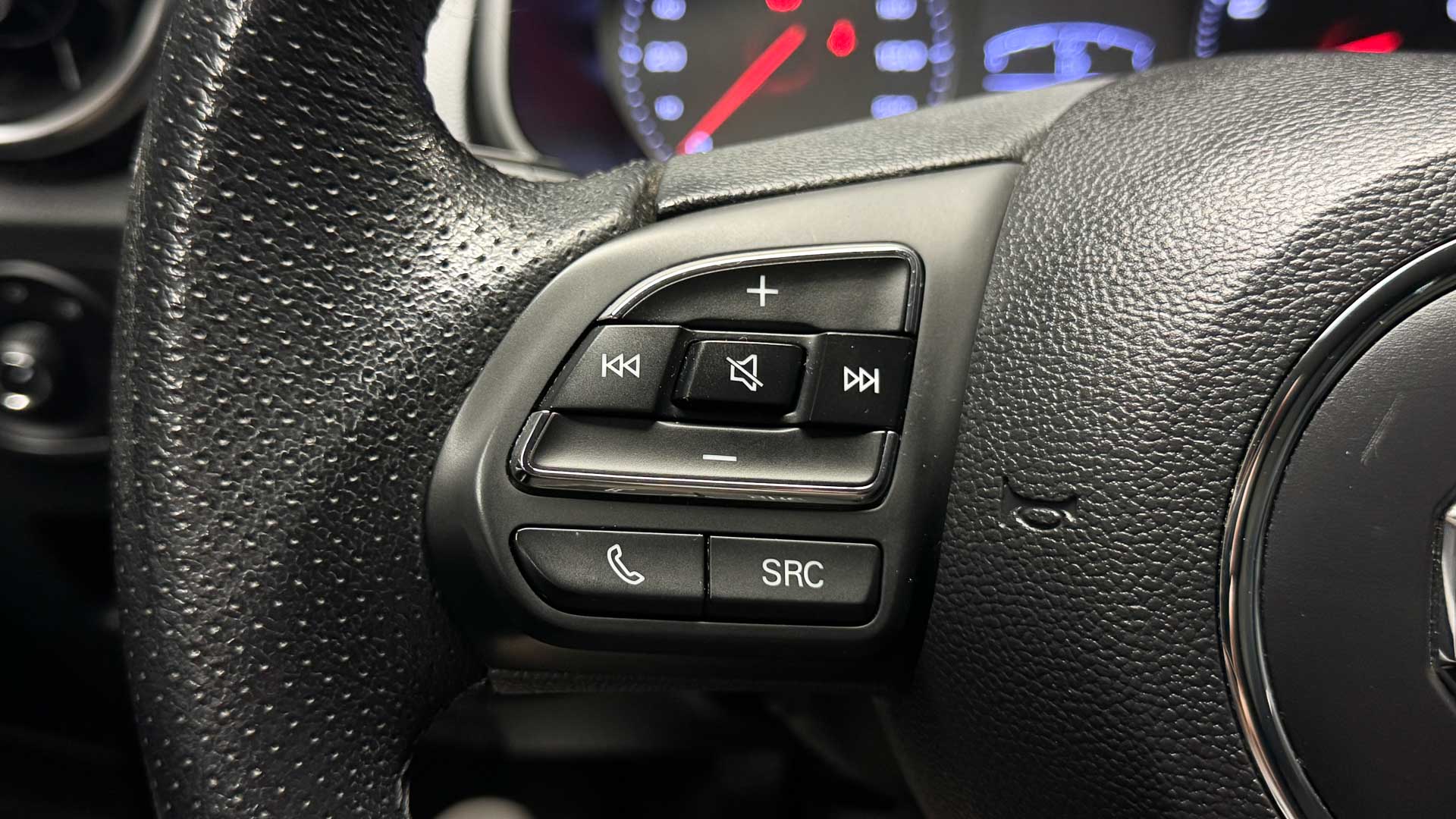 MG Zs — foto 9 de 23