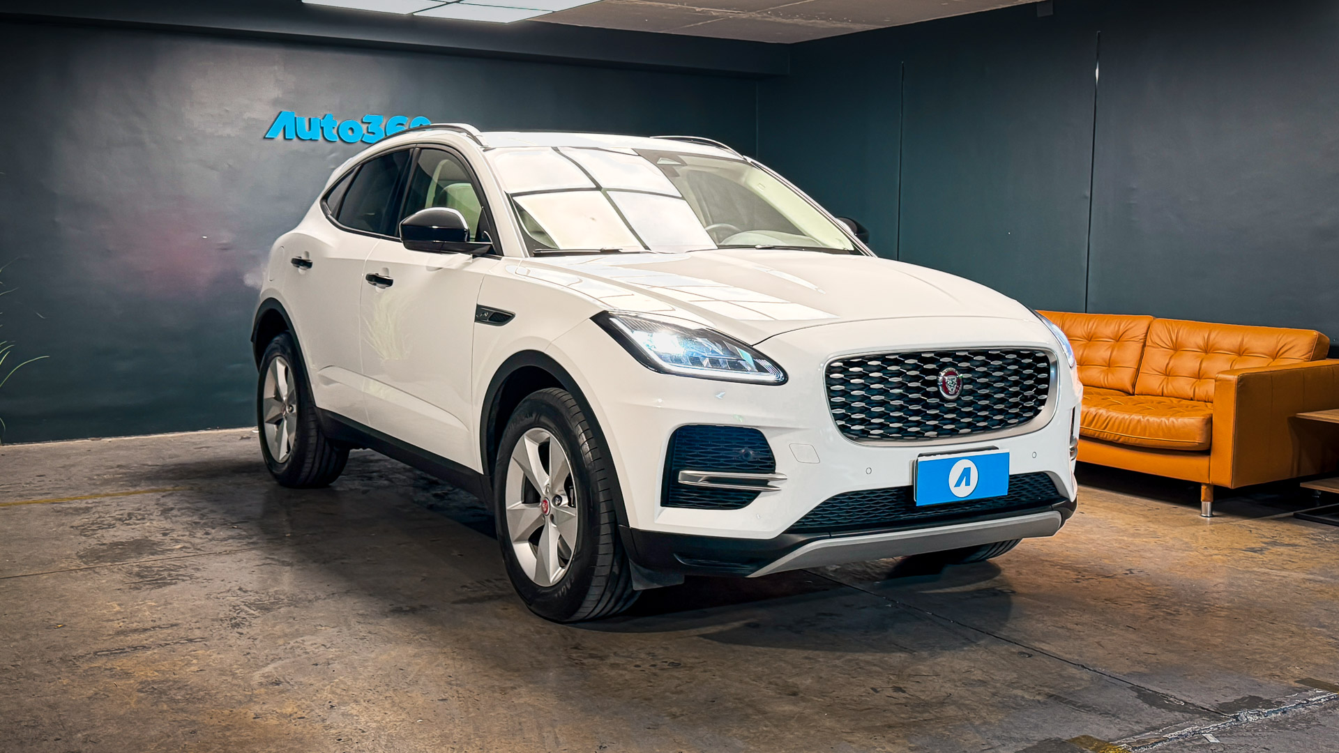 Jaguar E-Pace — foto 5 de 30