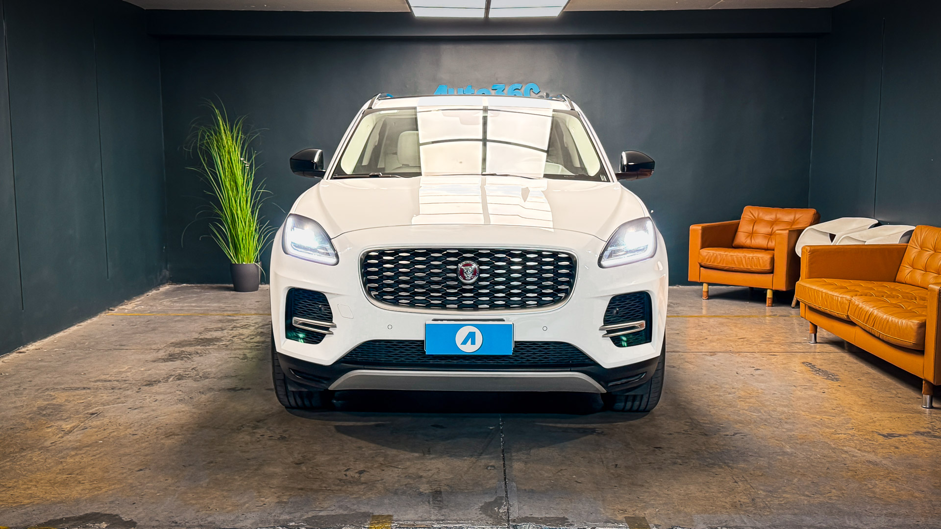 Jaguar E-Pace — foto 6 de 30