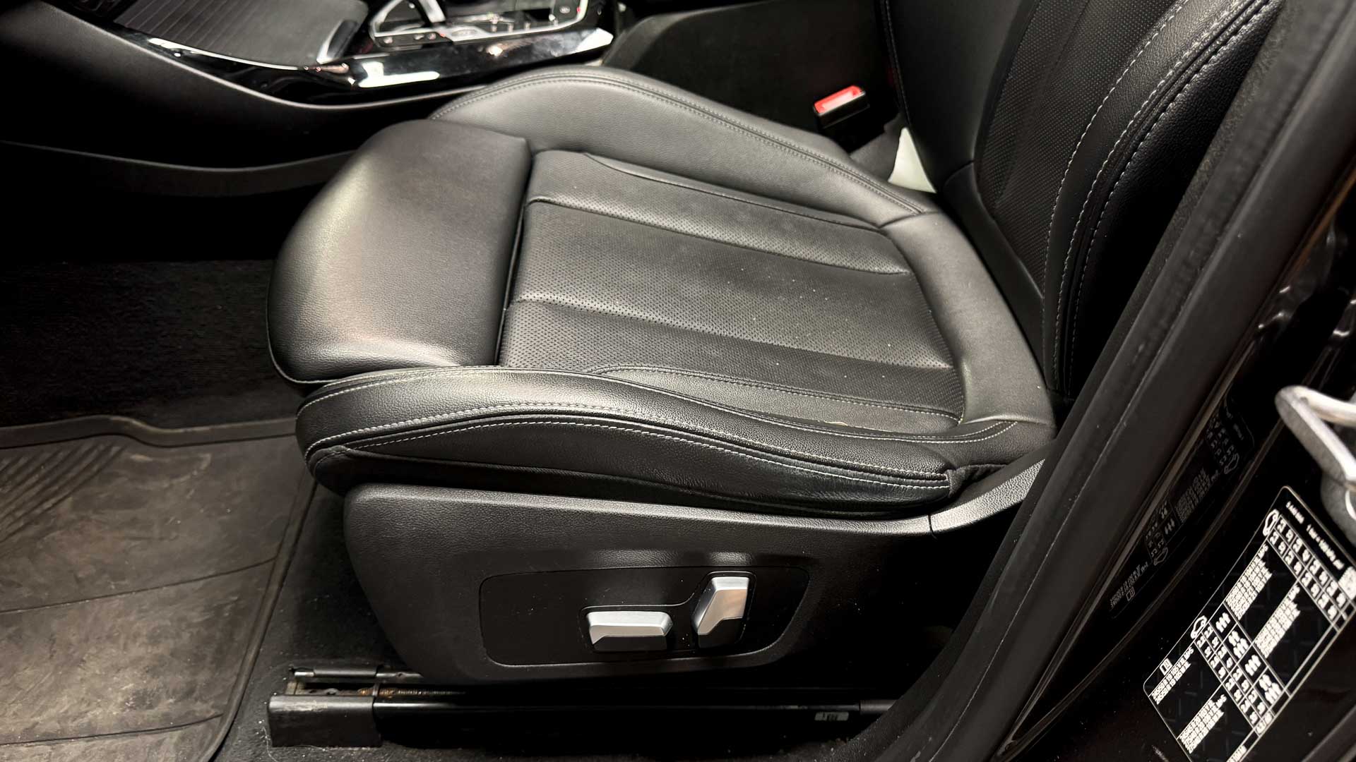 BMW X3 — foto 24 de 28