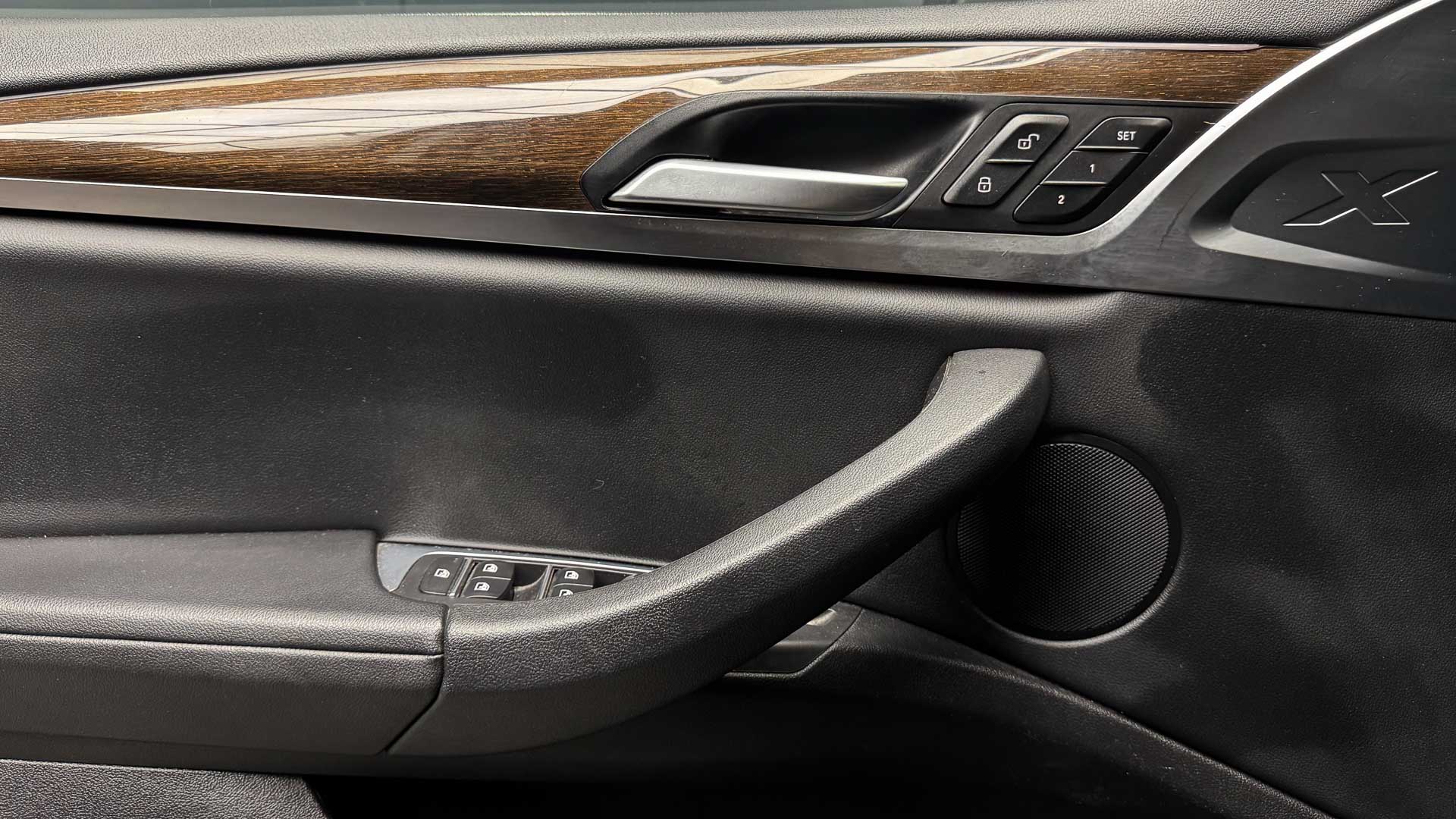 BMW X3 — foto 25 de 28