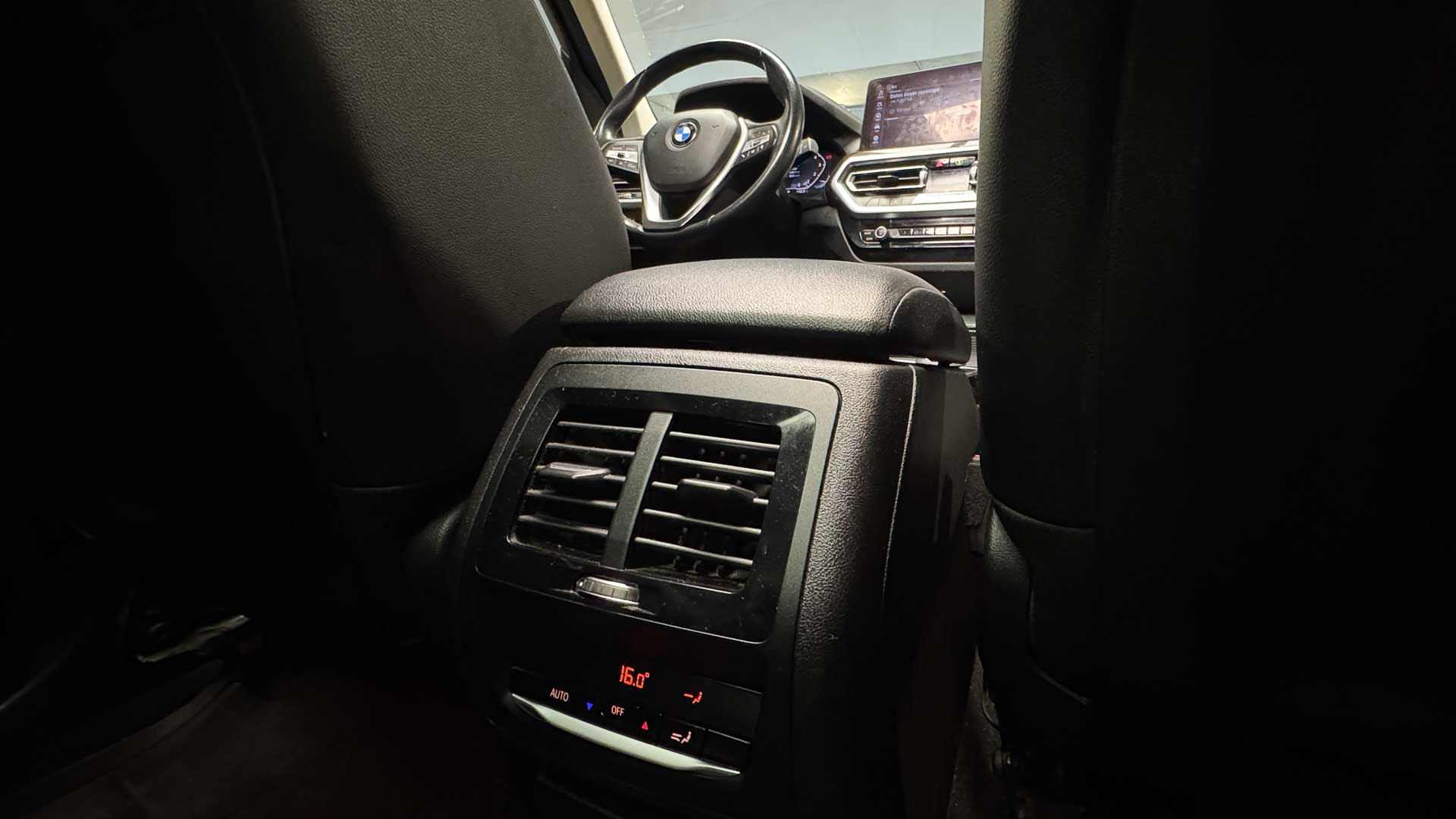 BMW X3 — foto 28 de 28