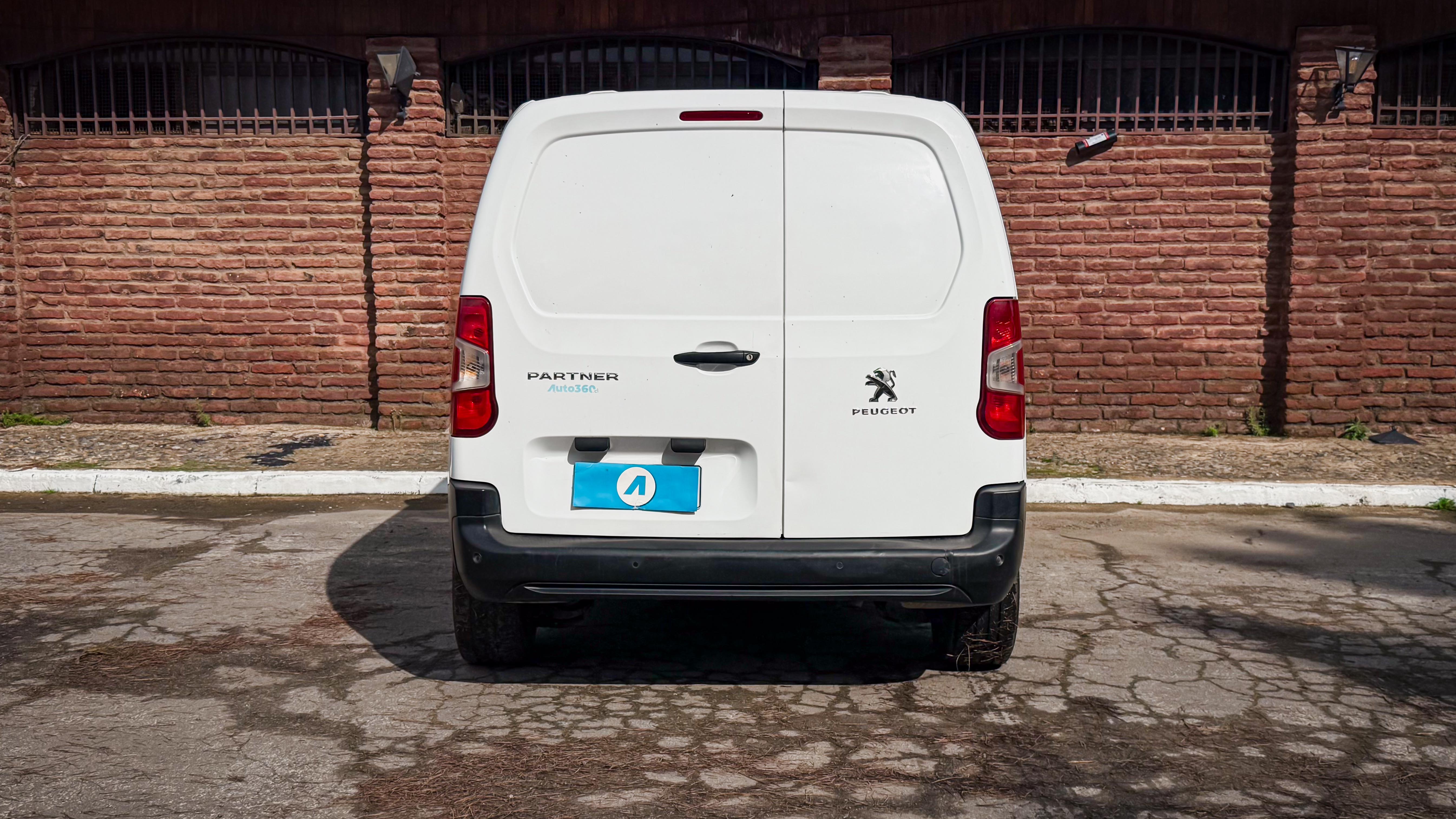 Peugeot Partner — foto 3 de 22