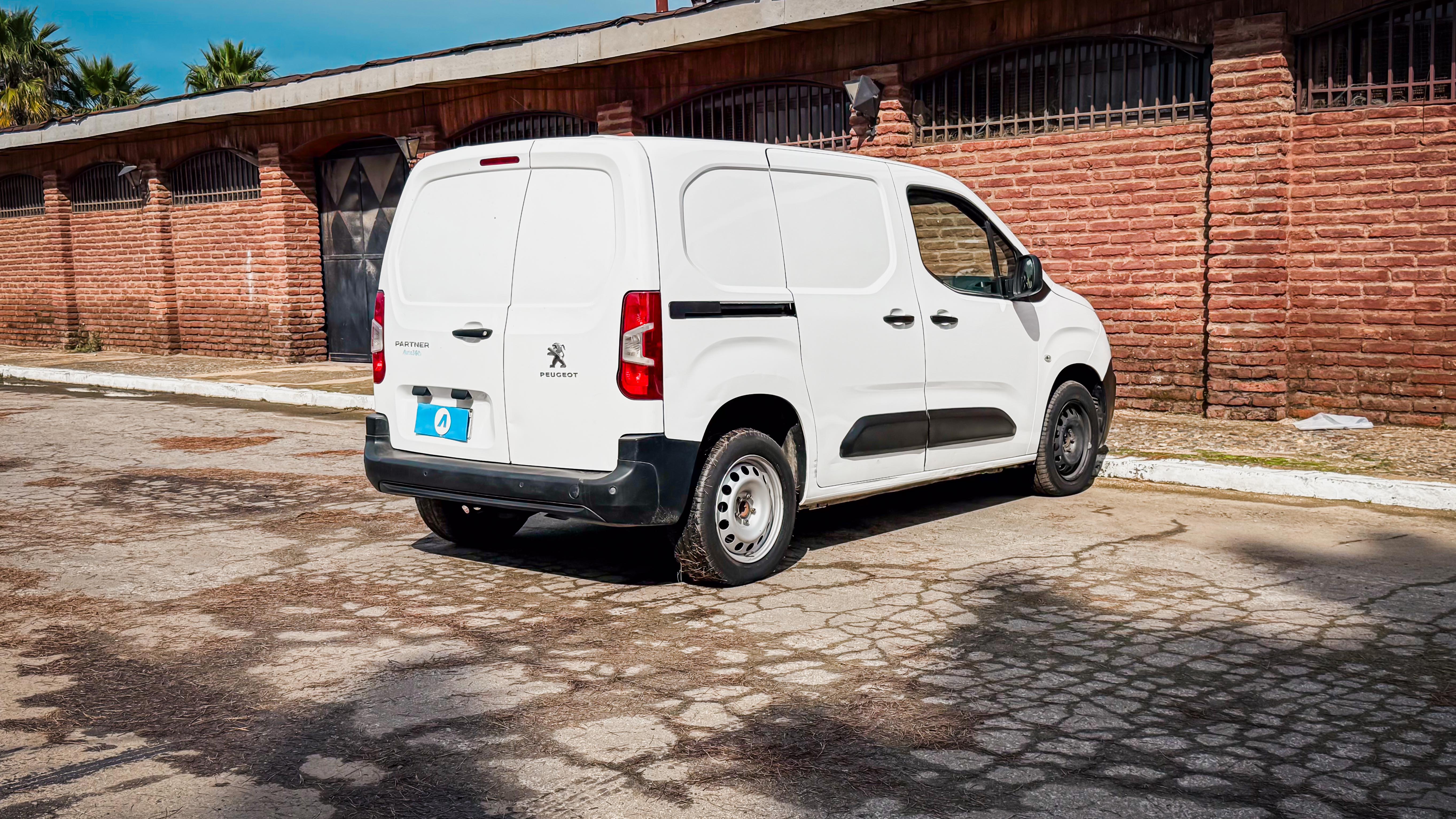 Peugeot Partner — foto 4 de 22