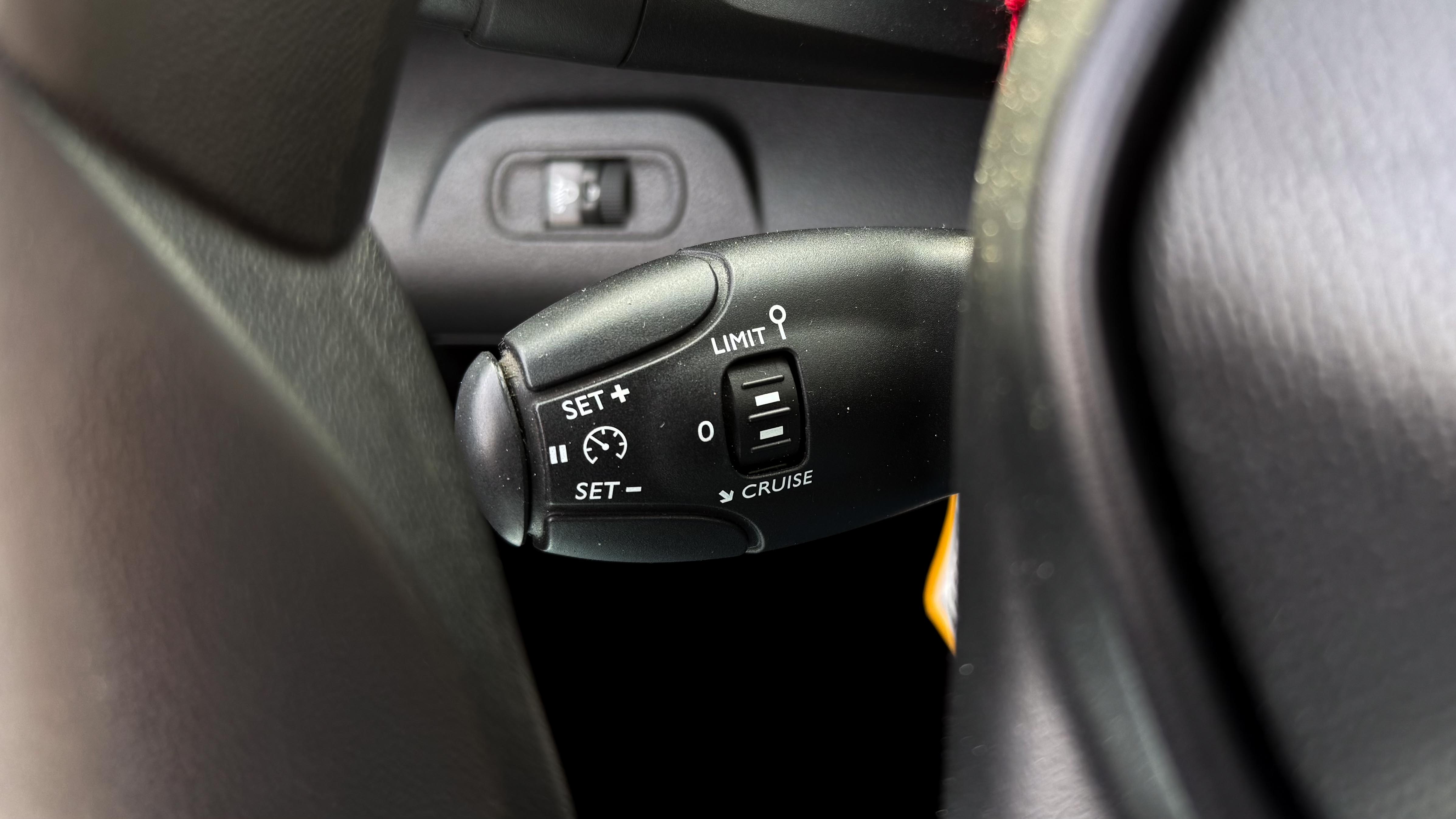 Peugeot Partner — foto 10 de 22