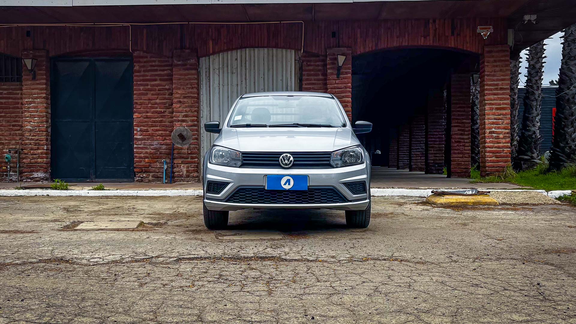 Volkswagen Saveiro — foto 6 de 22
