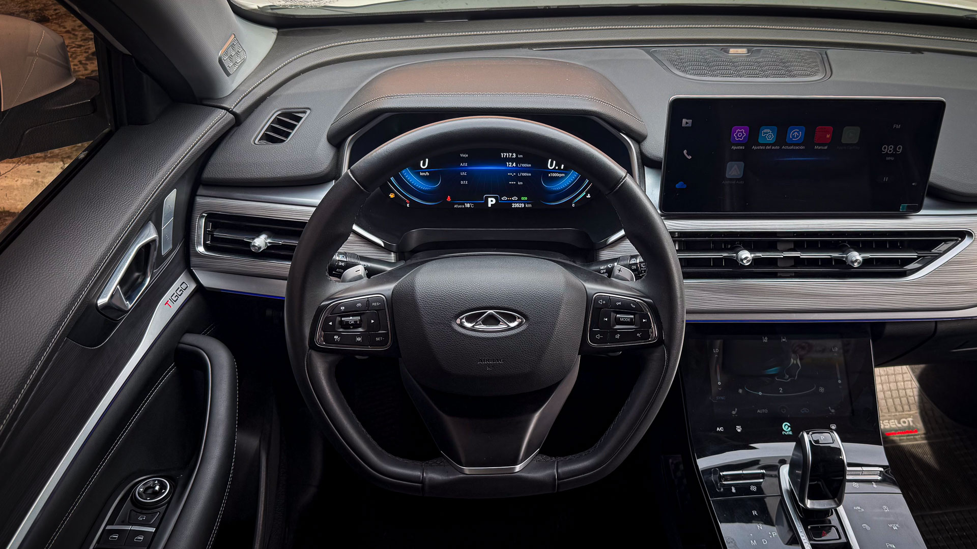 Chery Tiggo 8 Pro — foto 12 de 30