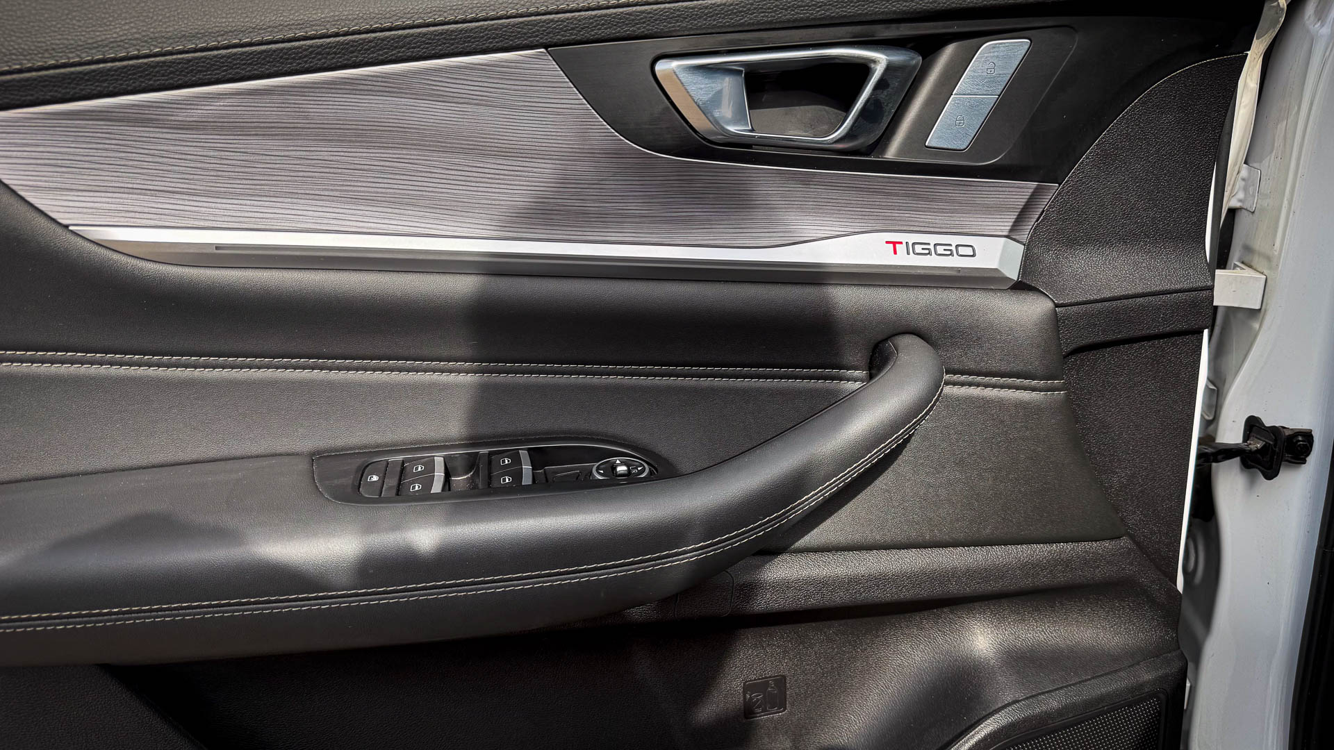 Chery Tiggo 8 Pro — foto 25 de 30