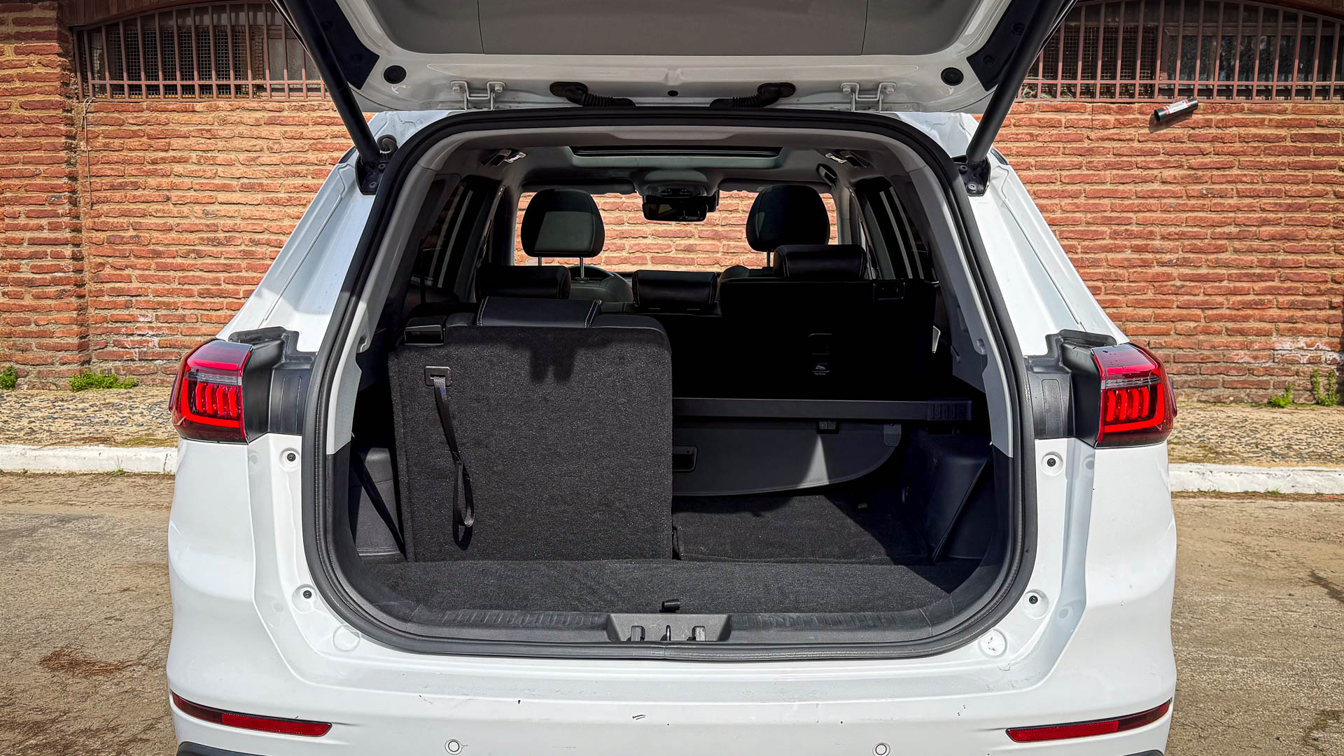 Chery Tiggo 8 Pro — foto 29 de 30