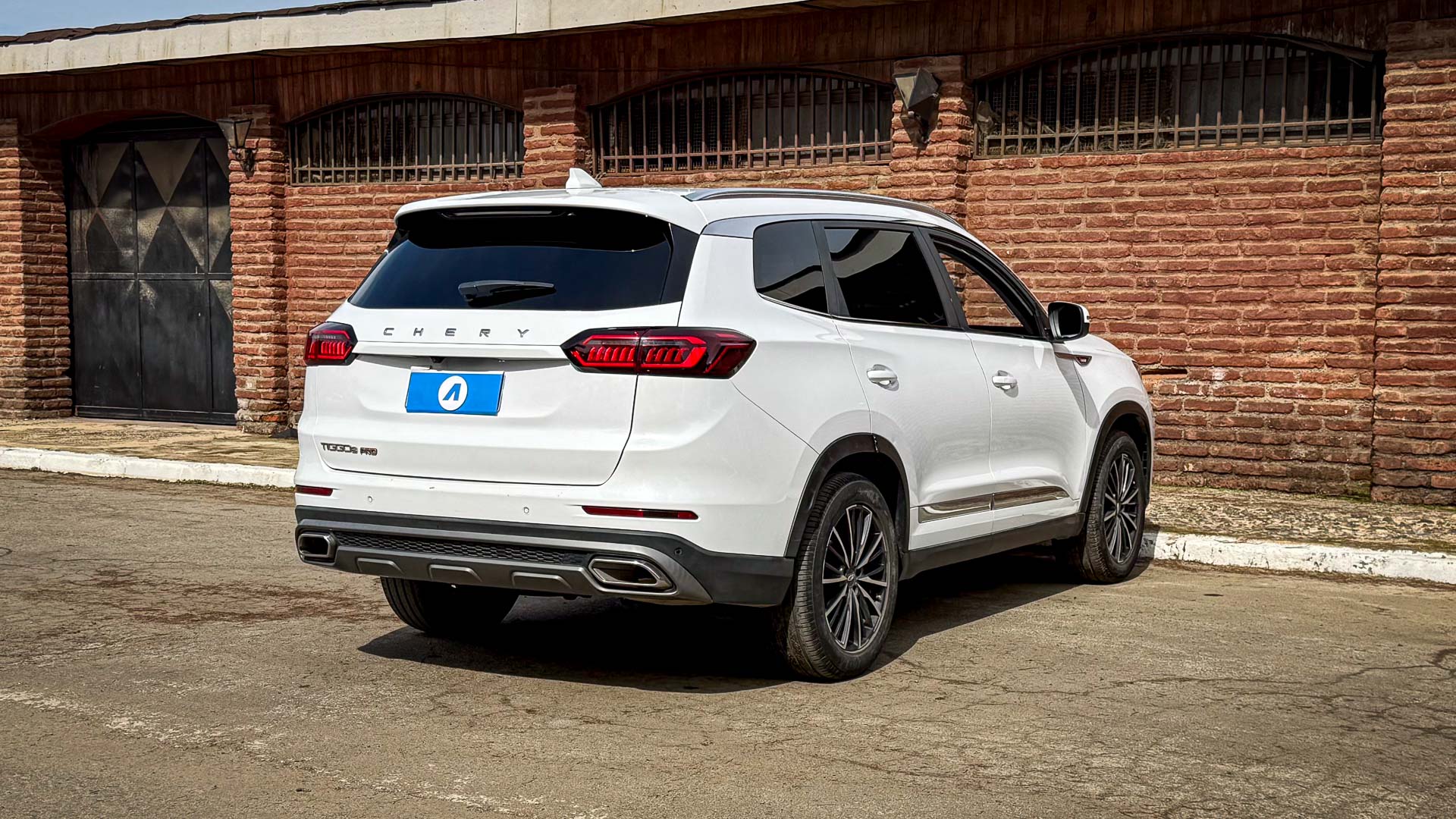Chery Tiggo 8 Pro — foto 4 de 30