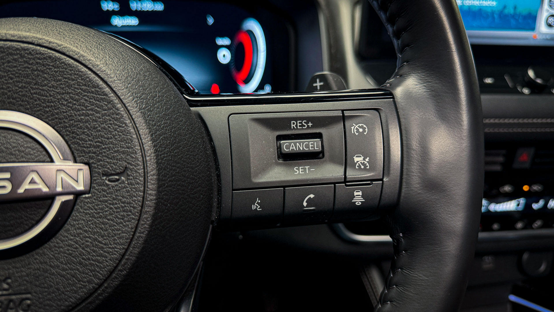 Nissan X-Trail — foto 10 de 32