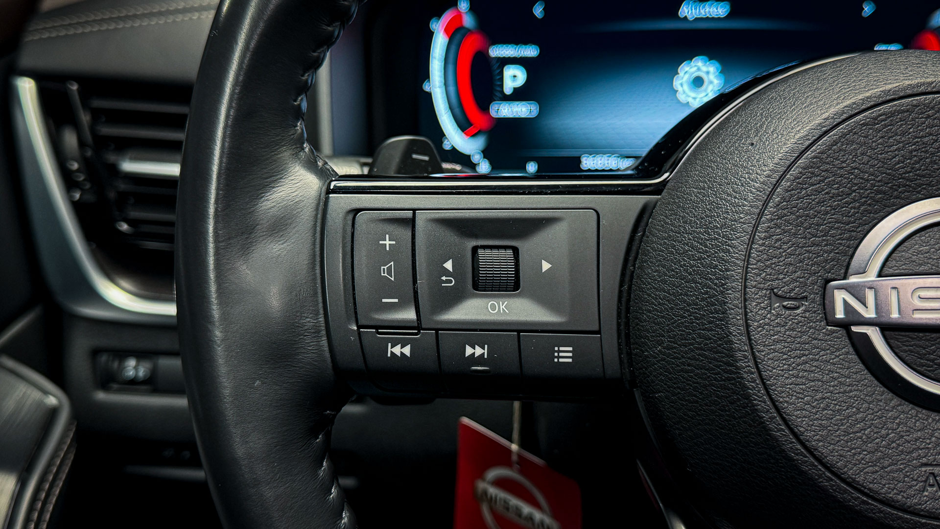 Nissan X-Trail — foto 9 de 32