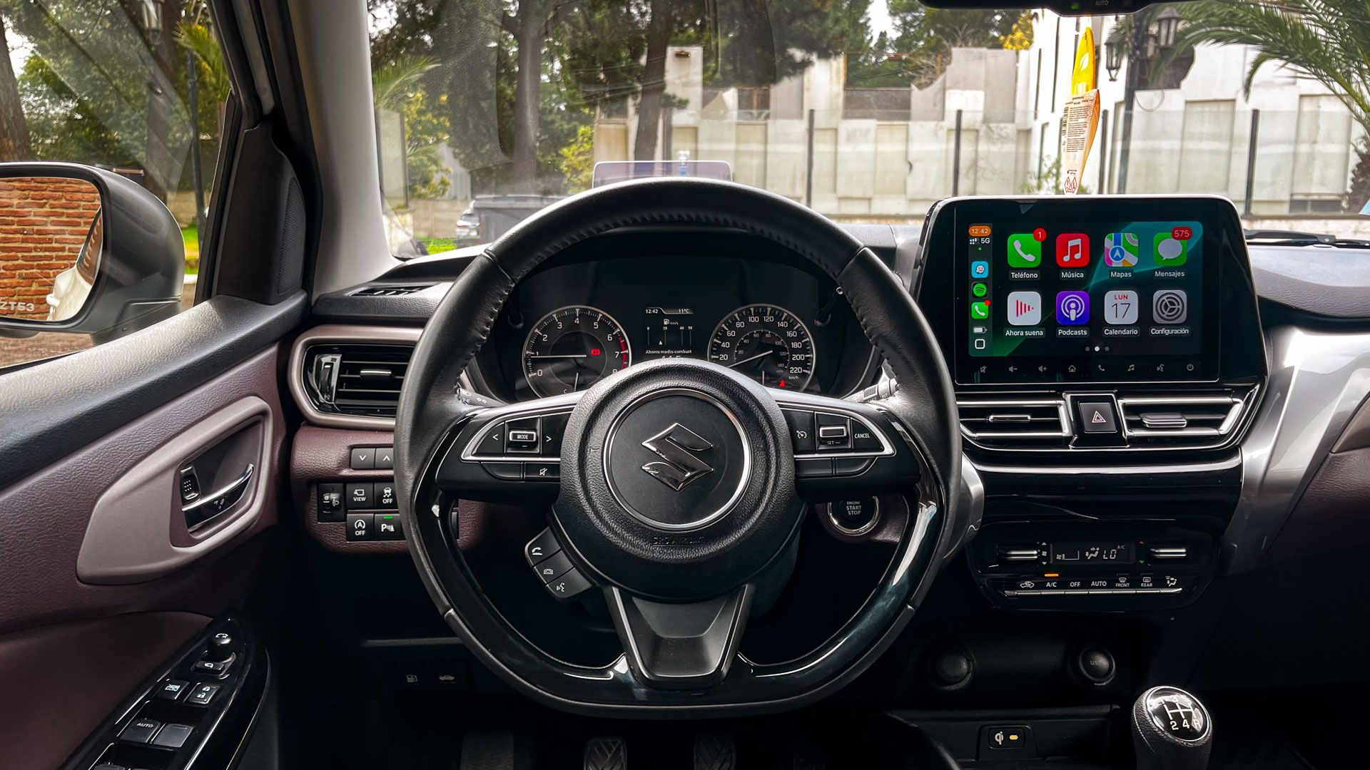 Suzuki Fronx — foto 13 de 24