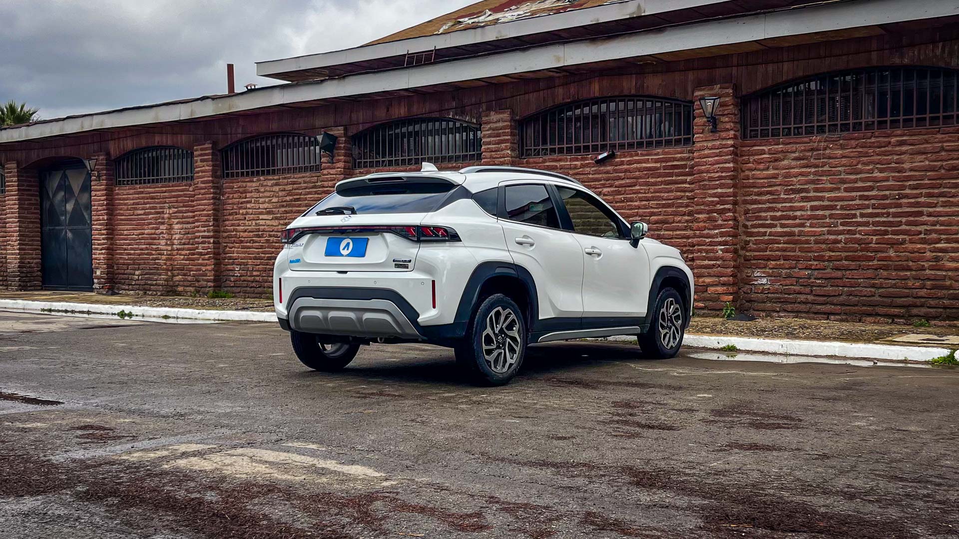 Suzuki Fronx — foto 4 de 24