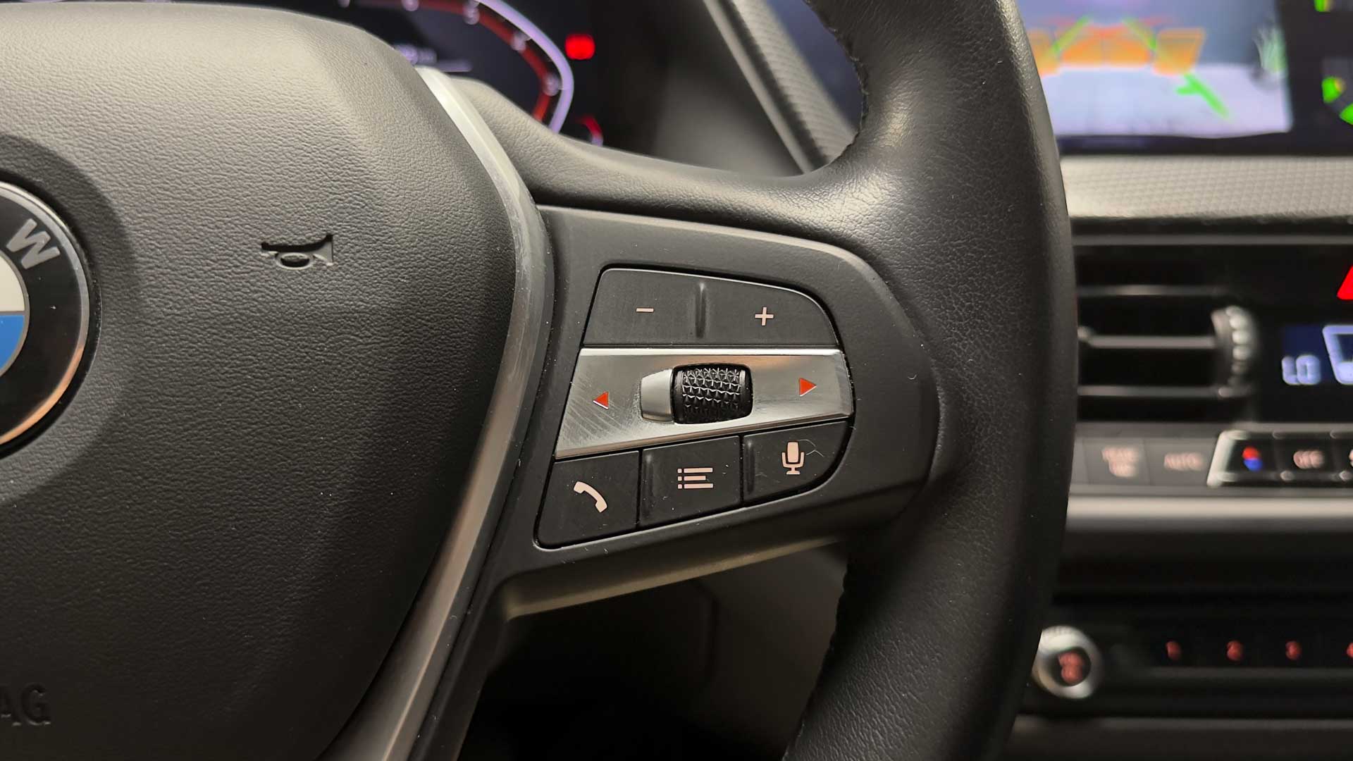 BMW 218I — foto 10 de 26