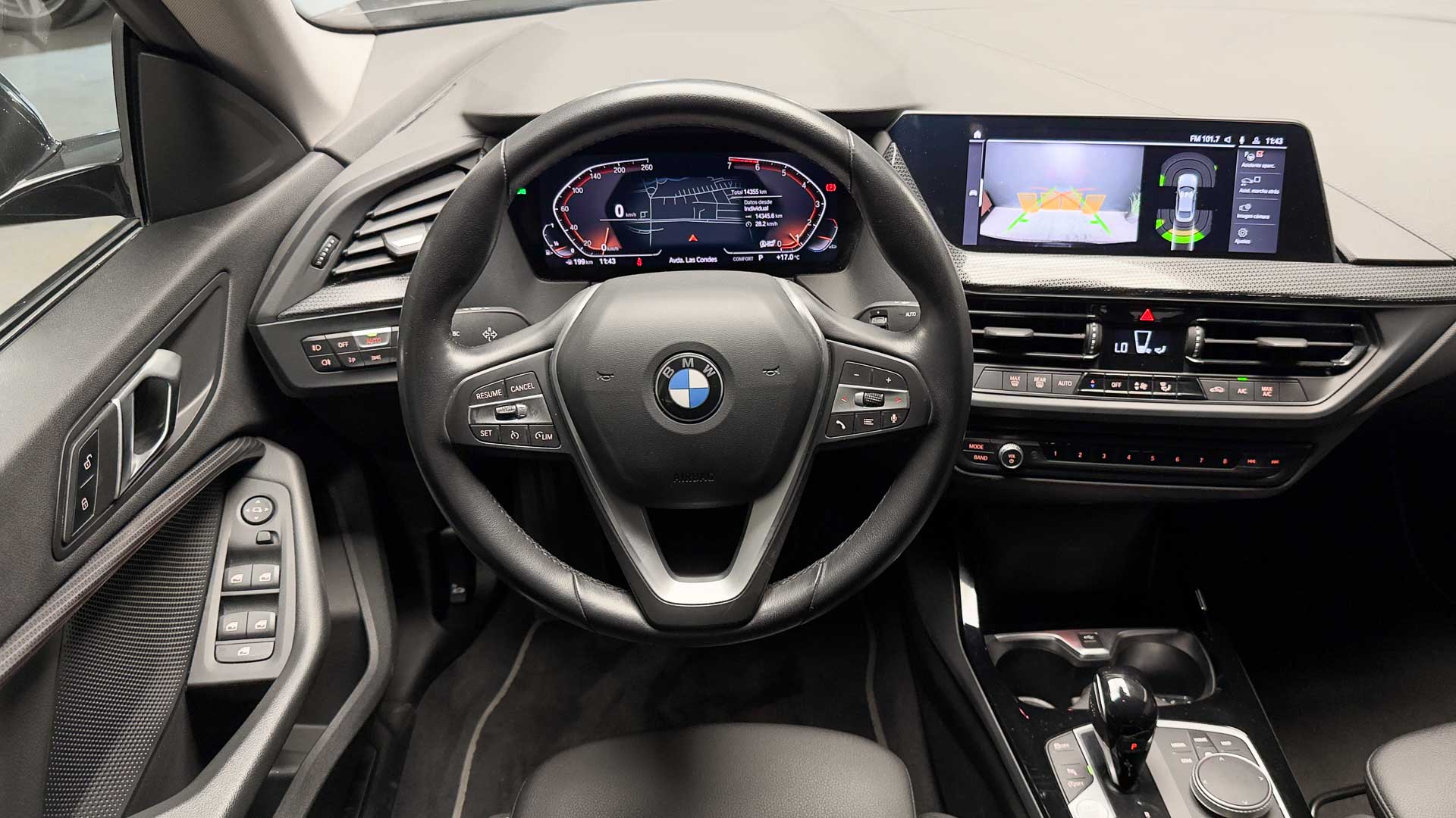 BMW 218I — foto 12 de 26