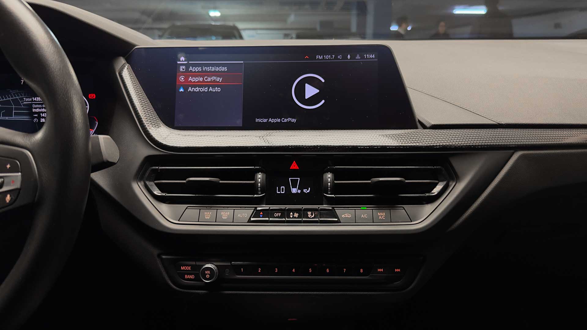 BMW 218I — foto 15 de 26