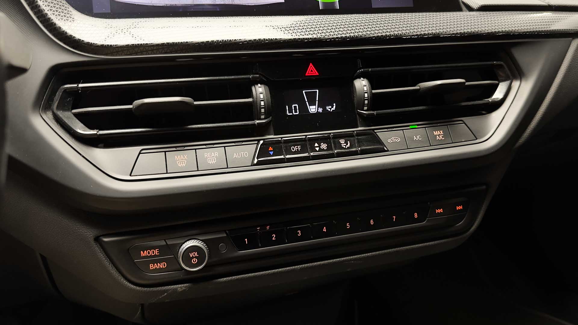 BMW 218I — foto 17 de 26