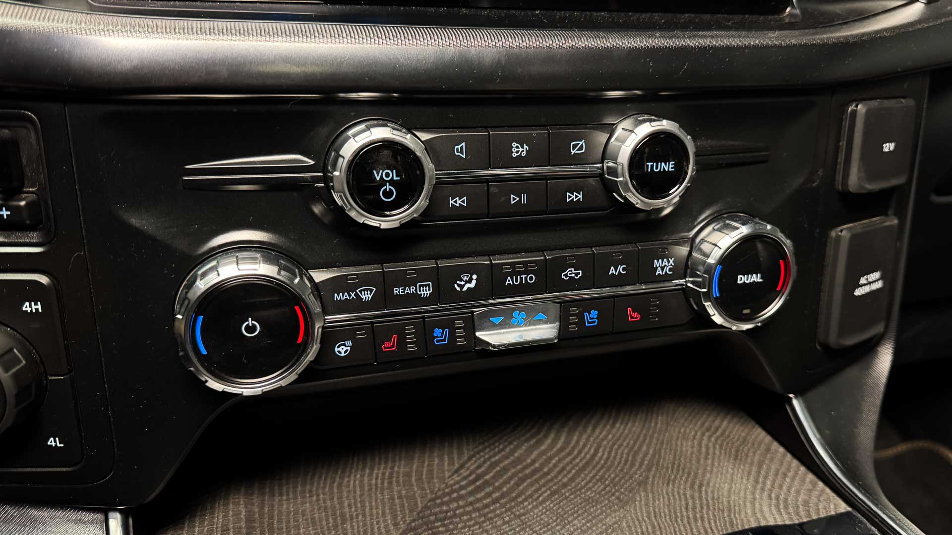 Ford F150 — foto 19 de 34