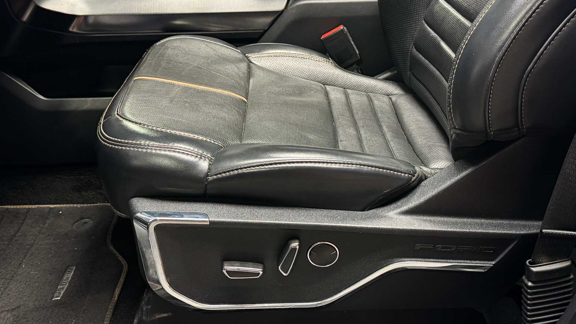 Ford F150 — foto 28 de 34