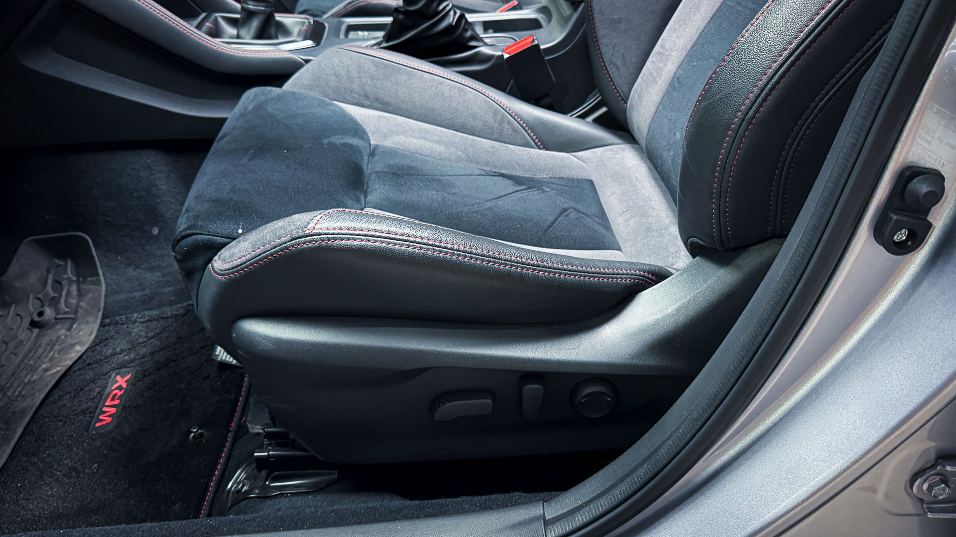 Subaru Wrx — foto 22 de 26