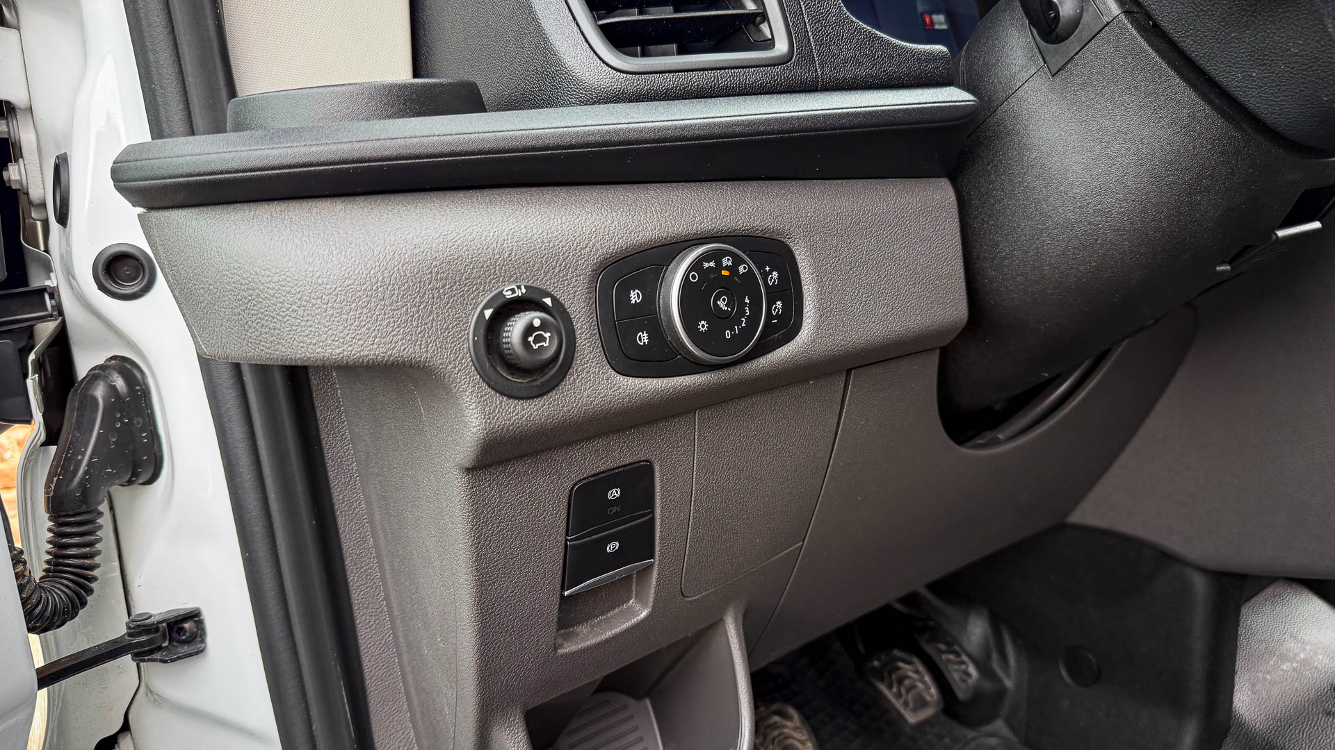 Ford Transit — foto 30 de 30