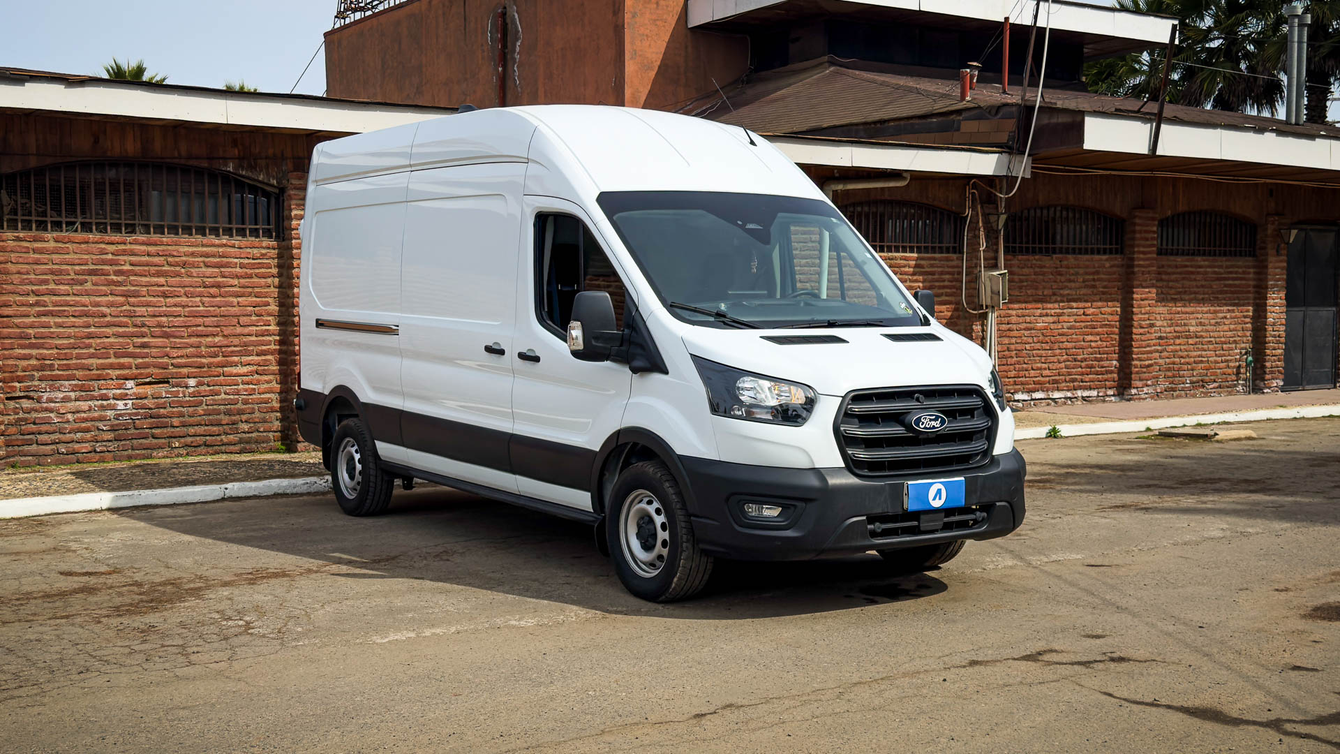 Ford Transit — foto 5 de 30