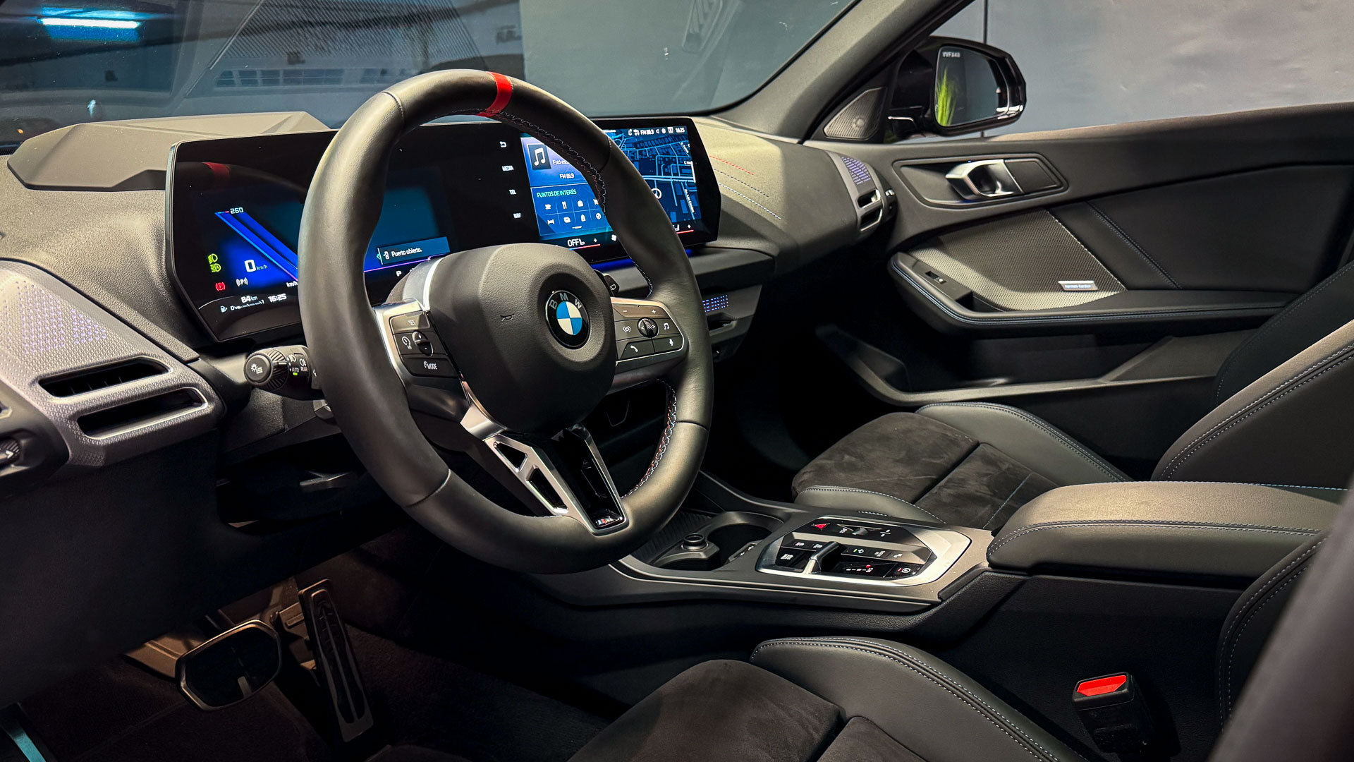 BMW 135I — foto 11 de 26
