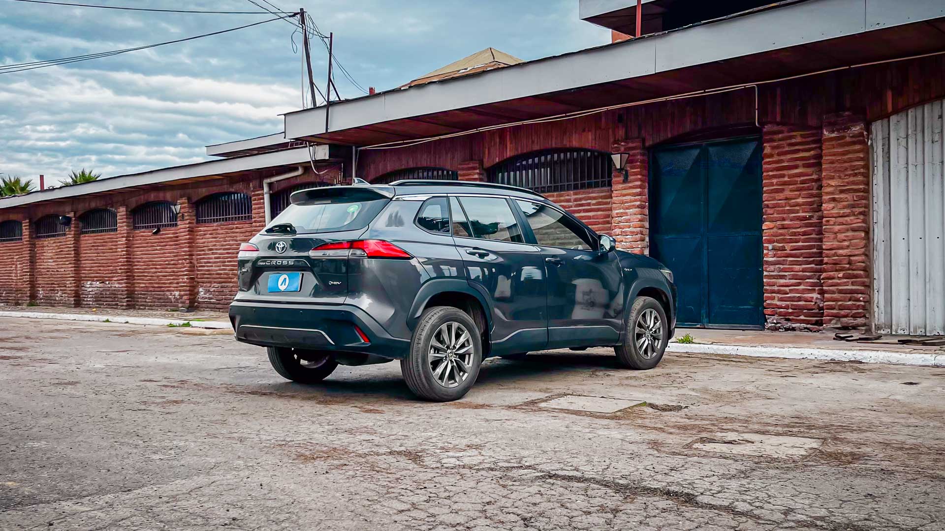 Toyota Corolla Cross — foto 4 de 27