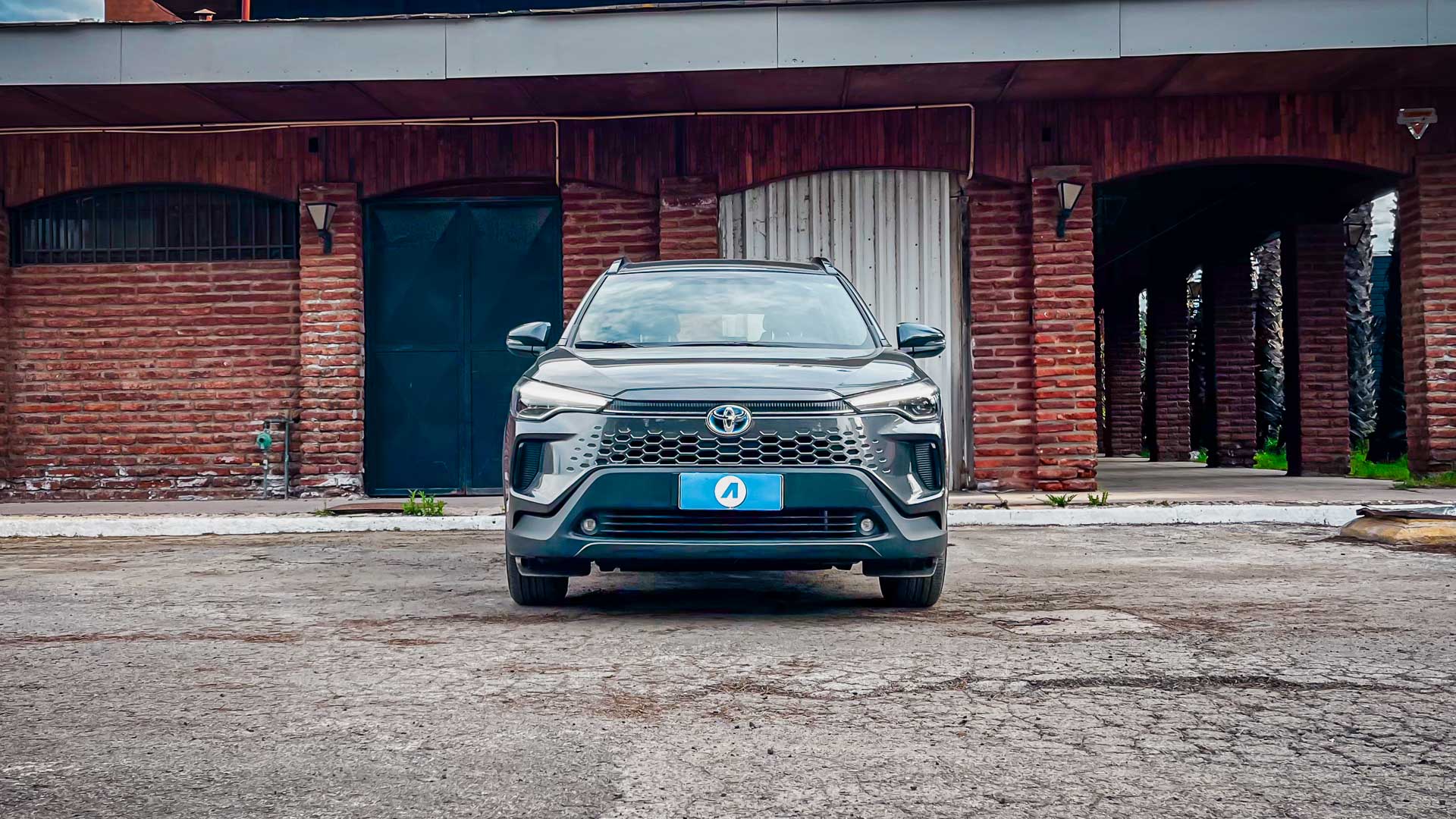 Toyota Corolla Cross — foto 6 de 27