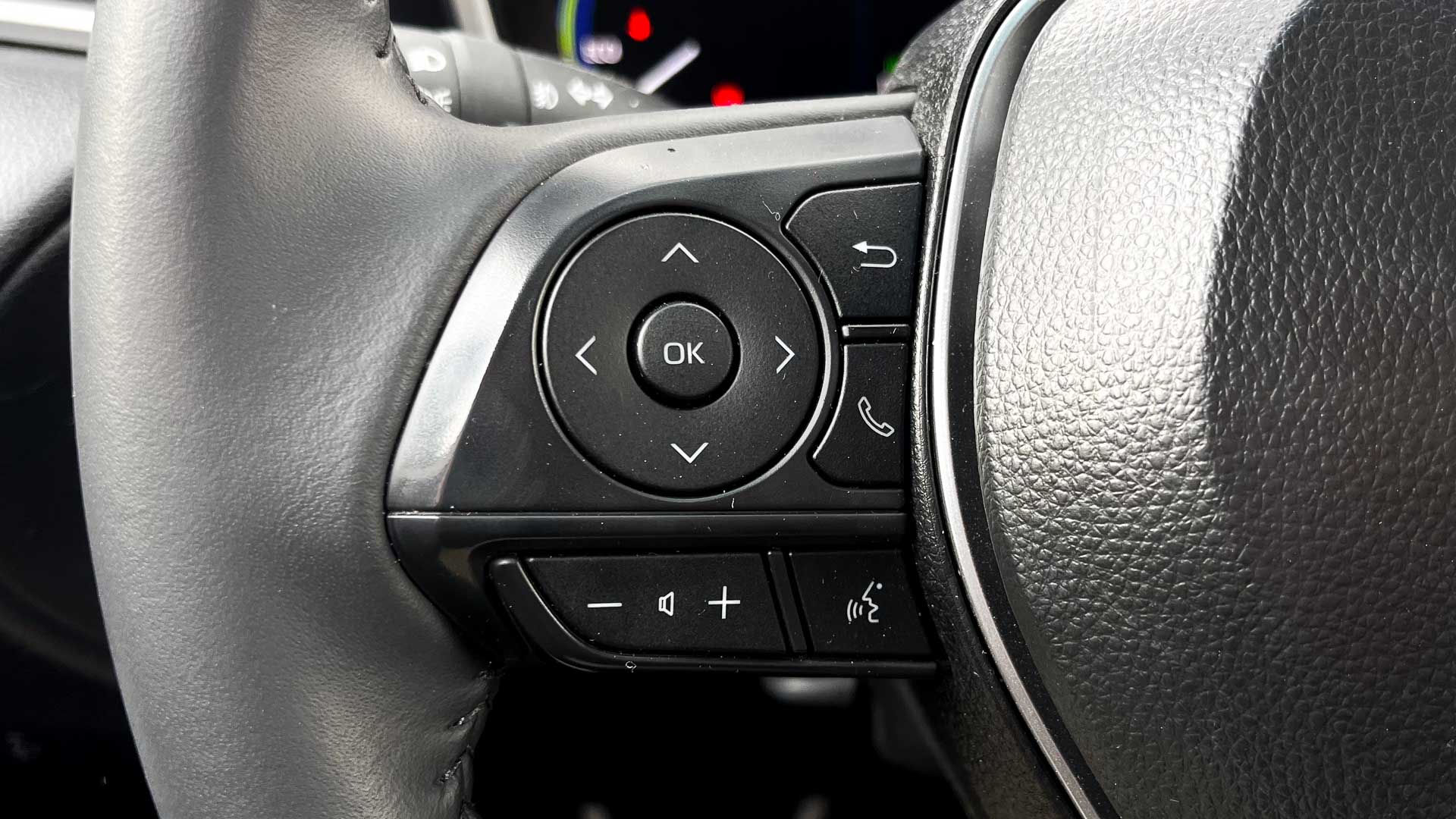 Toyota Corolla Cross — foto 9 de 27