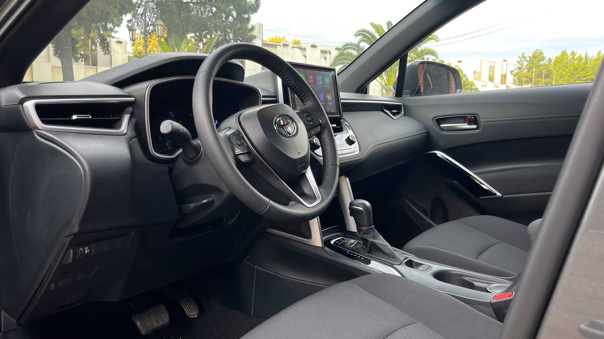 Toyota Corolla Cross — foto 11 de 27
