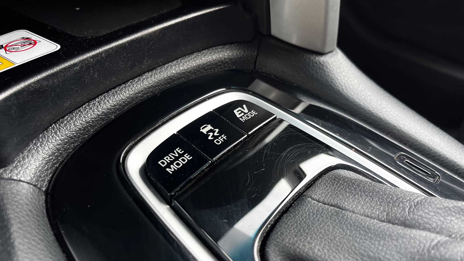 Toyota Corolla Cross — foto 20 de 27
