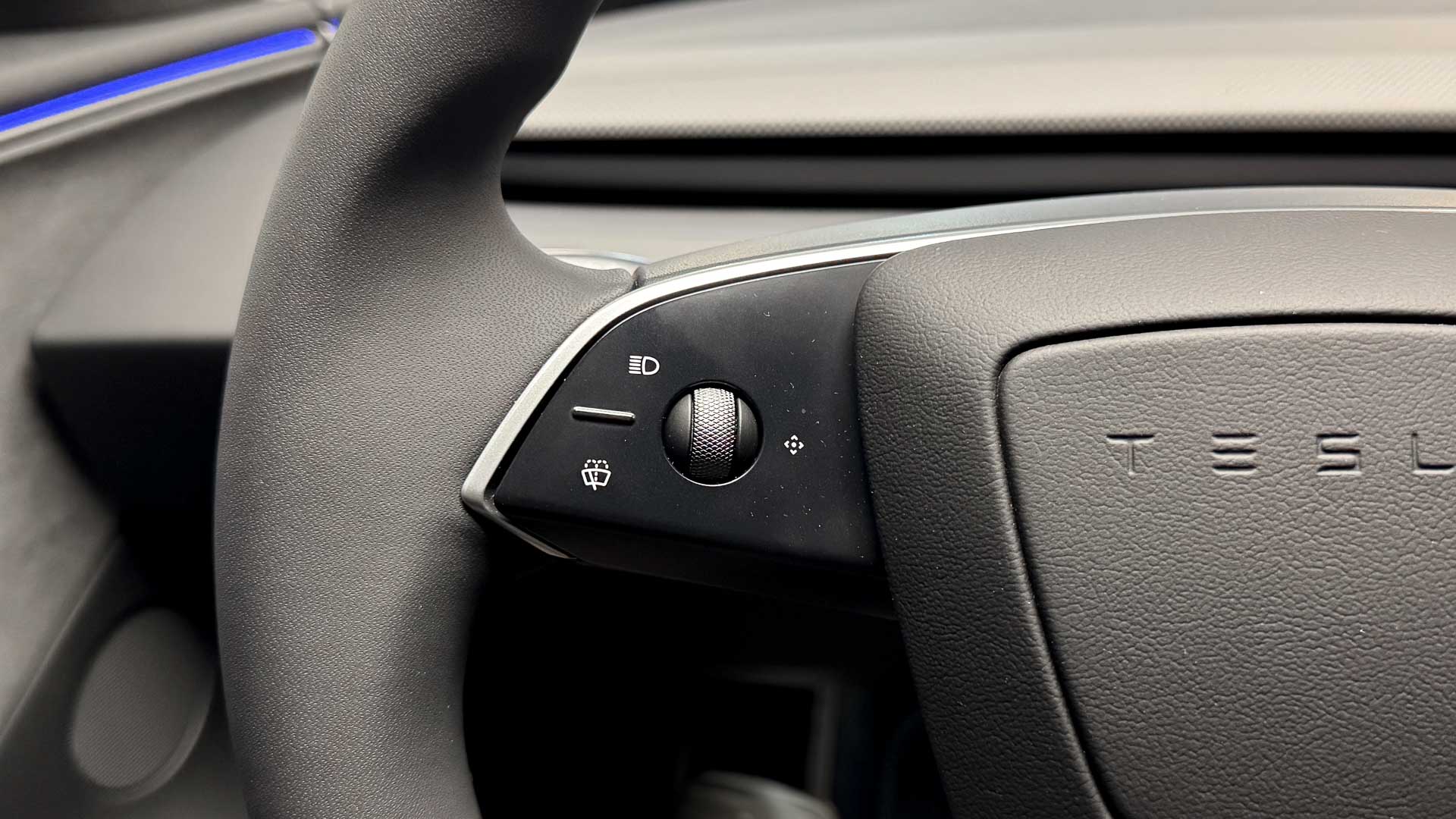 Tesla Model 3 — foto 8 de 27