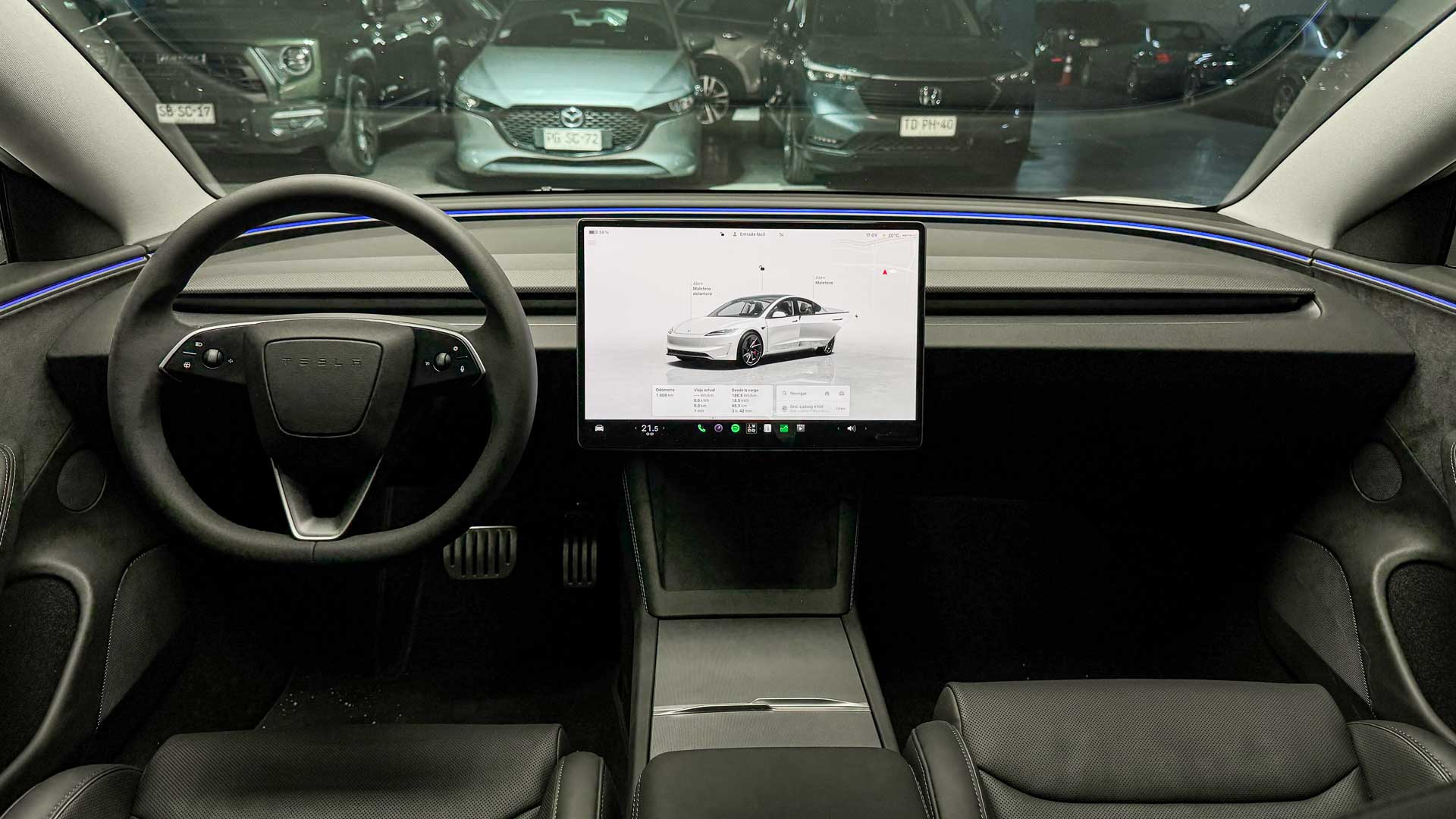 Tesla Model 3 — foto 13 de 27