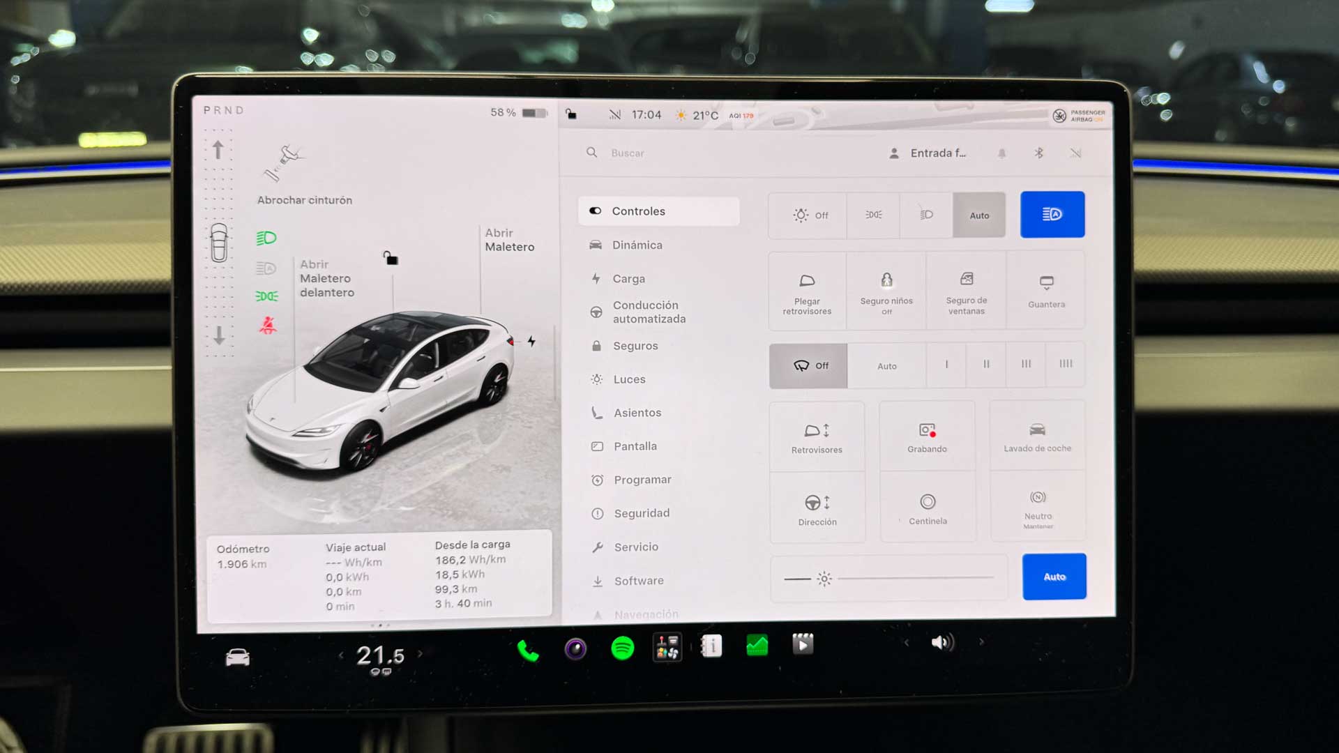 Tesla Model 3 — foto 16 de 27