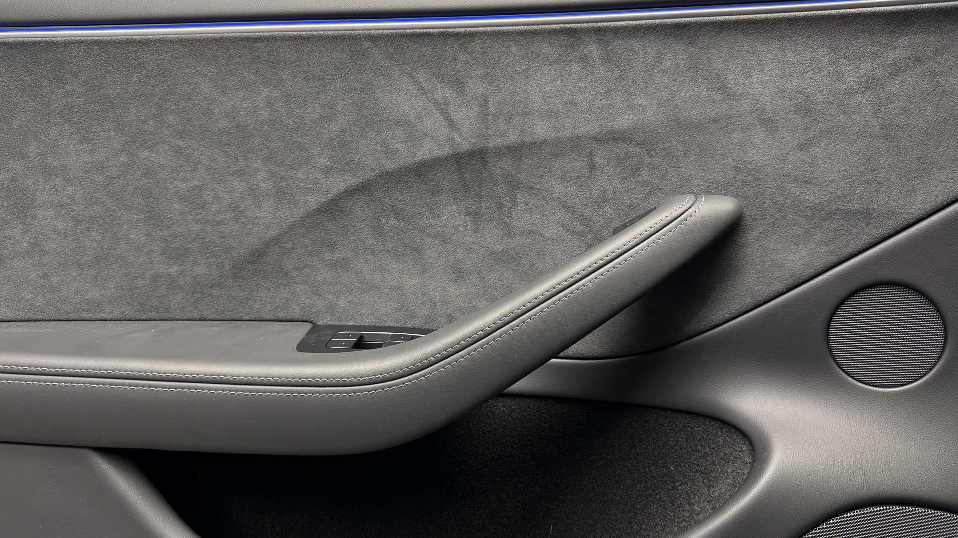 Tesla Model 3 — foto 24 de 27