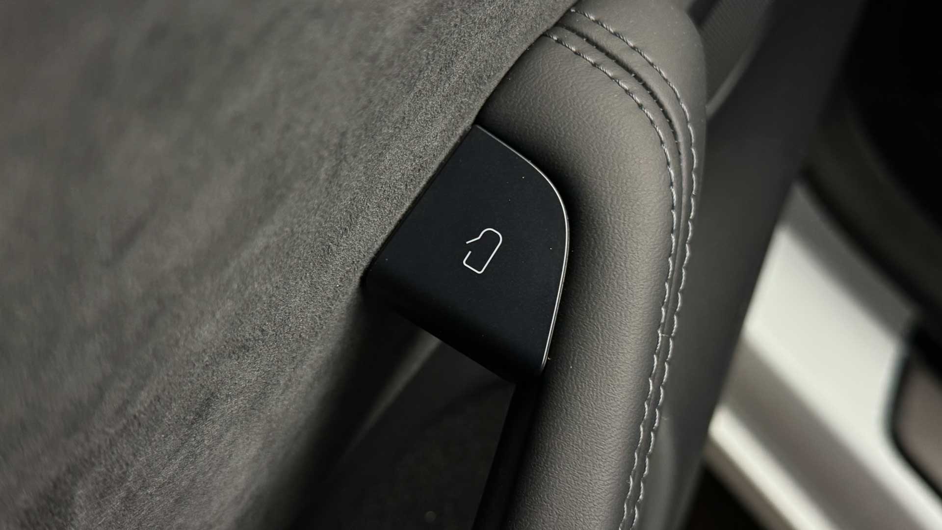 Tesla Model 3 — foto 26 de 27