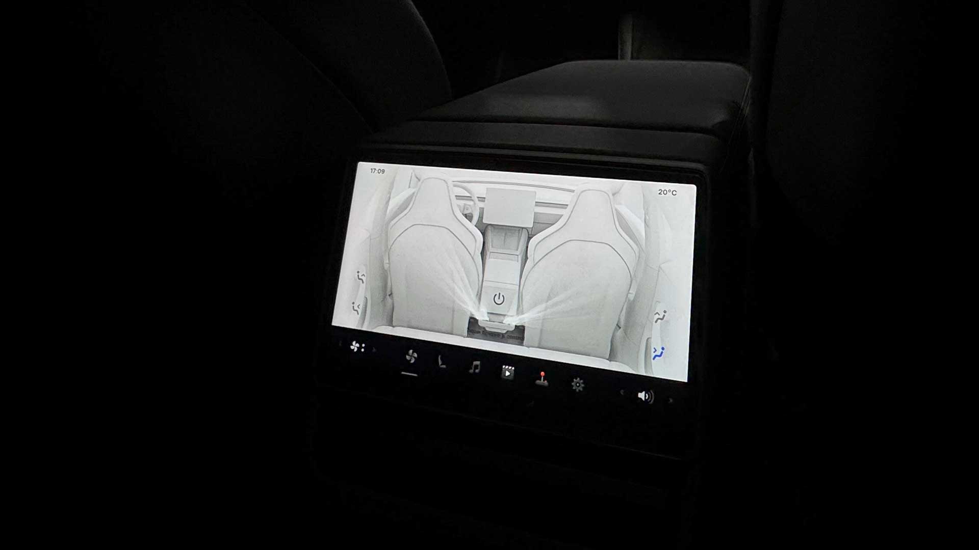 Tesla Model 3 — foto 27 de 27