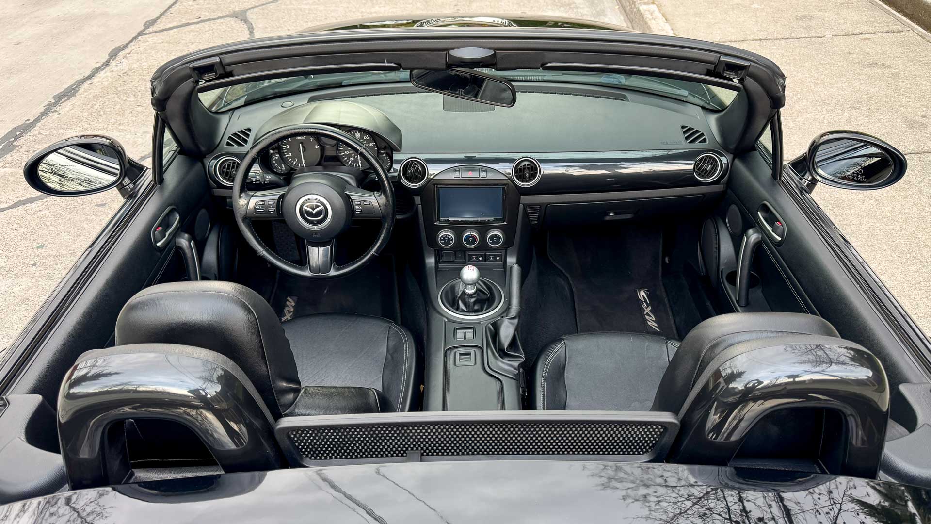 Mazda Mx-5 — foto 13 de 27