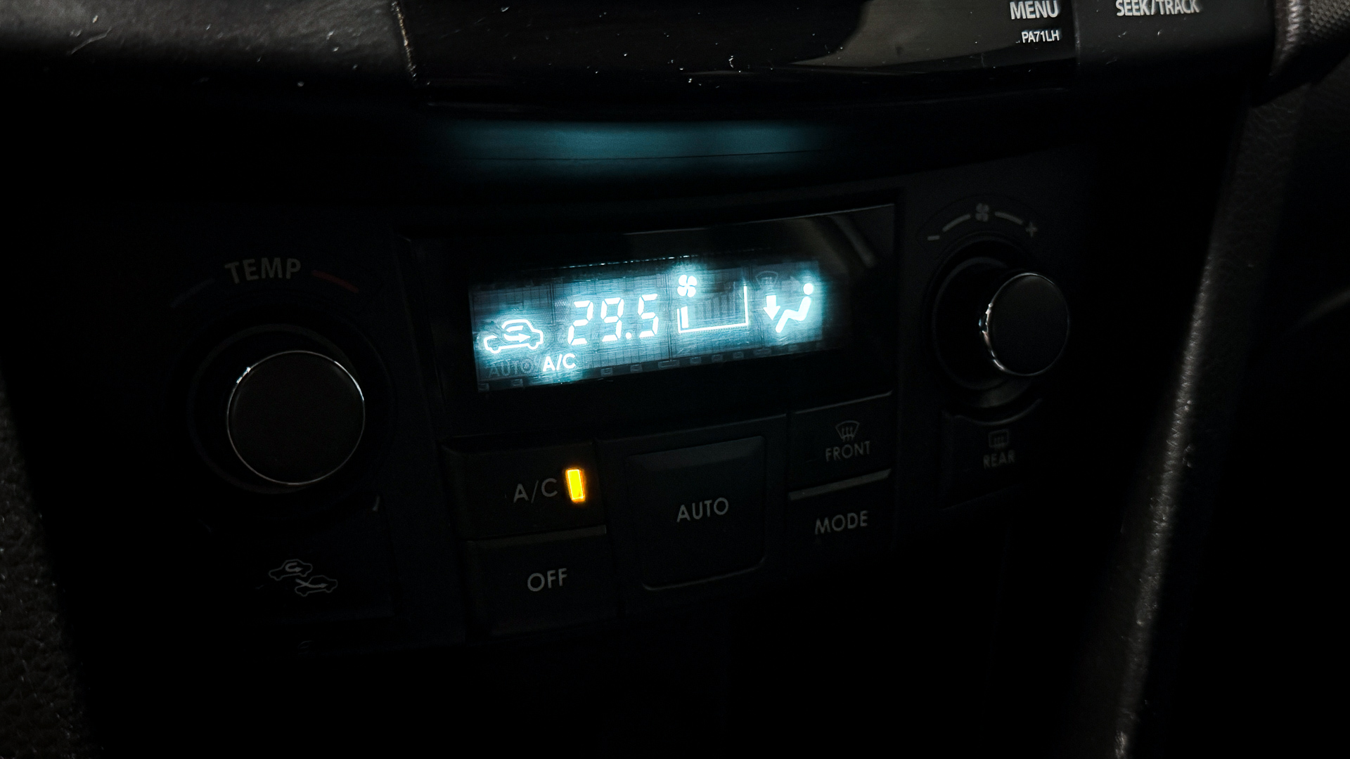 Suzuki Swift — foto 17 de 26