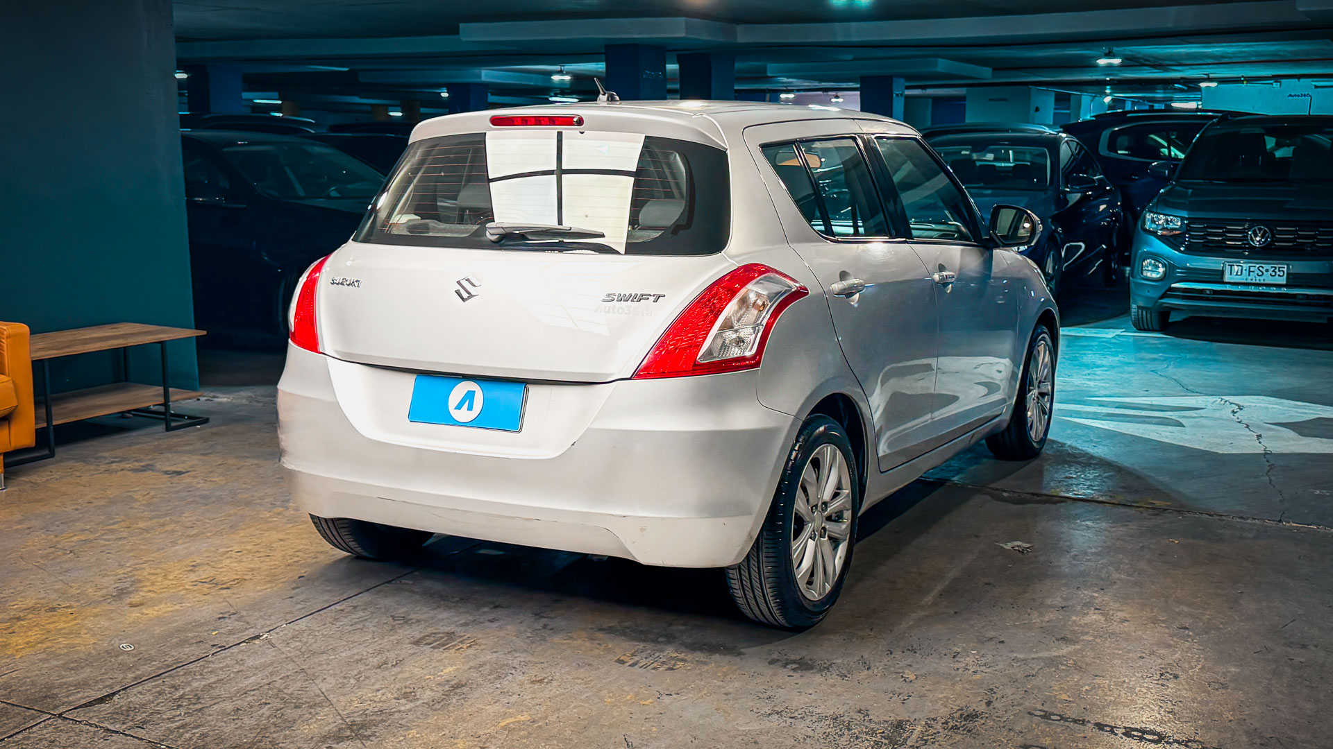 Suzuki Swift — foto 4 de 26