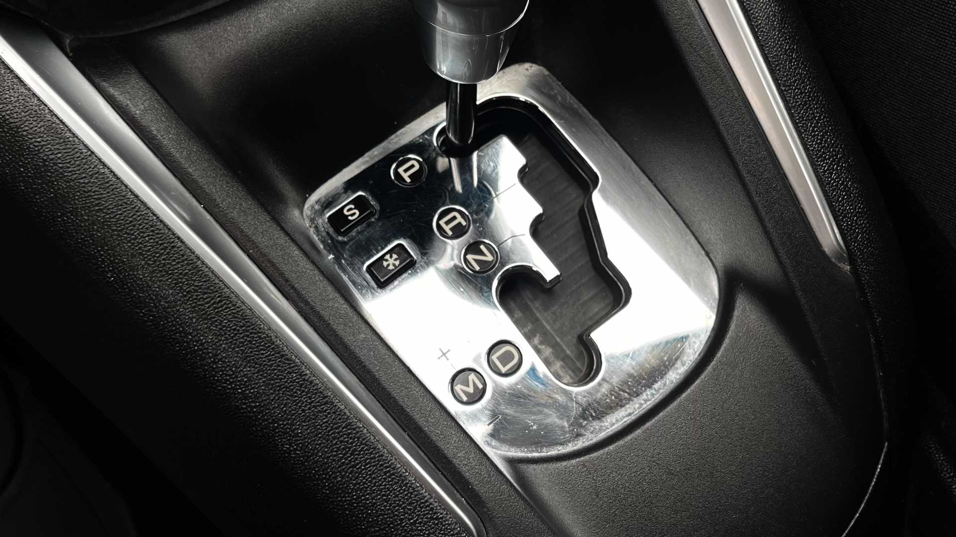 Peugeot 208 — foto 17 de 20