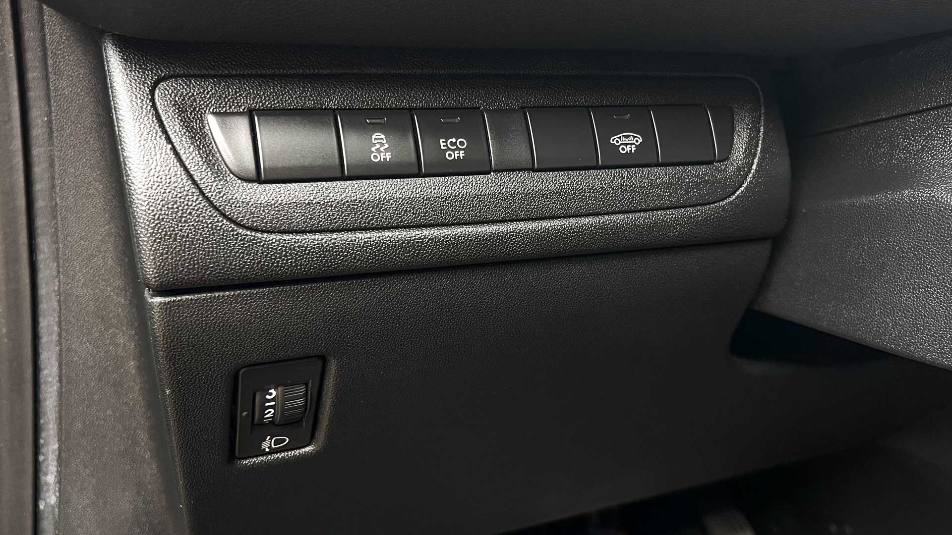 Peugeot 208 — foto 20 de 20
