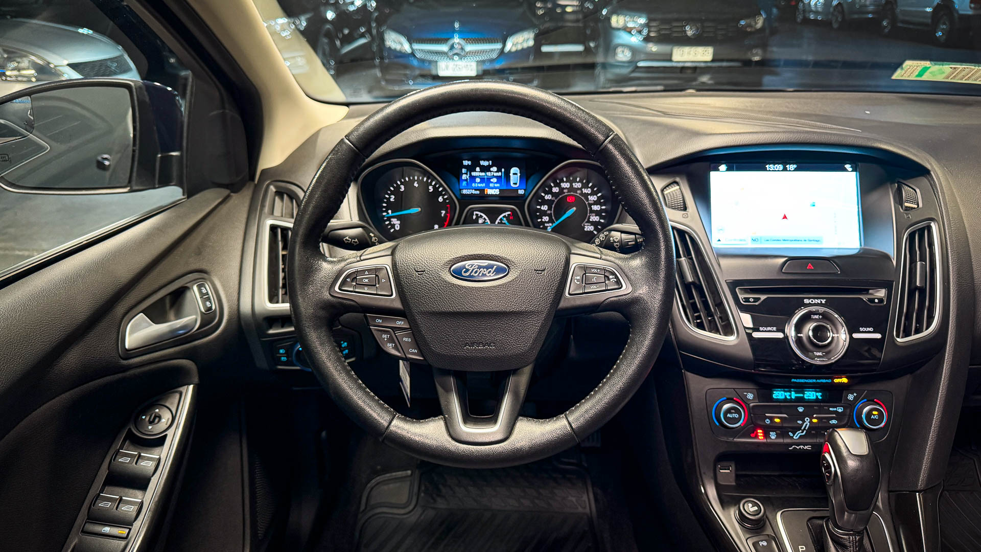 Ford Focus — foto 13 de 29