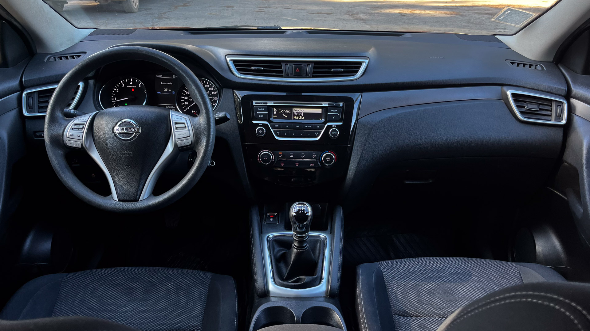 Nissan Qashqai — foto 13 de 23