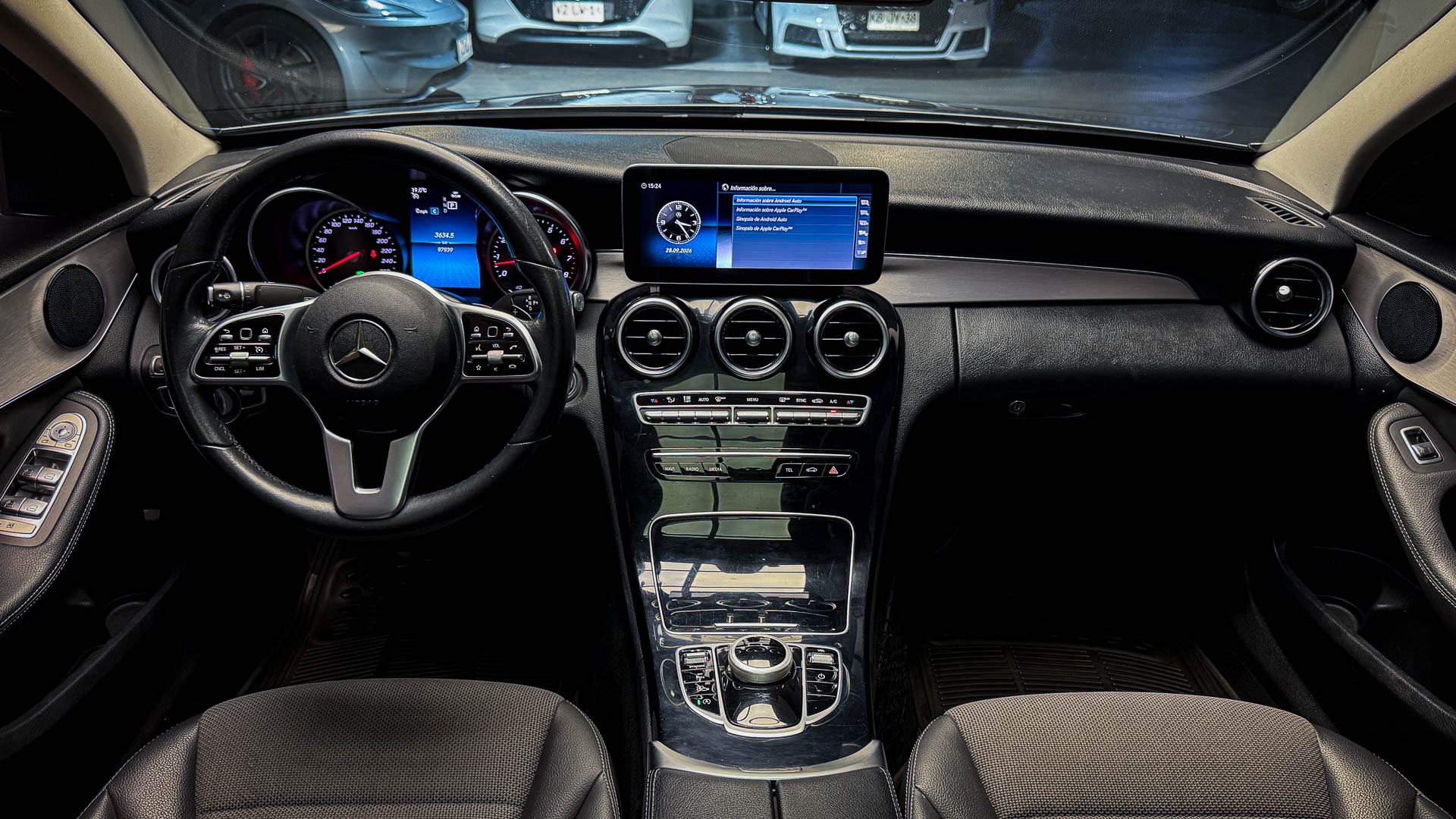Mercedes-Benz C180 — foto 13 de 28