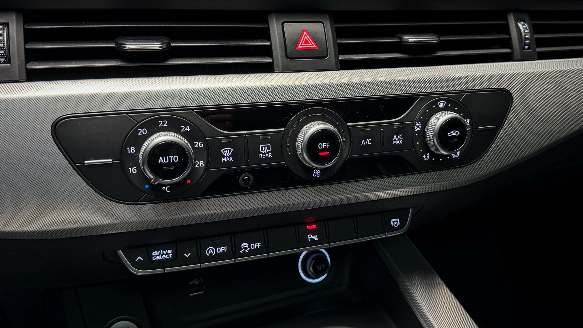 Audi A4 — foto 18 de 28